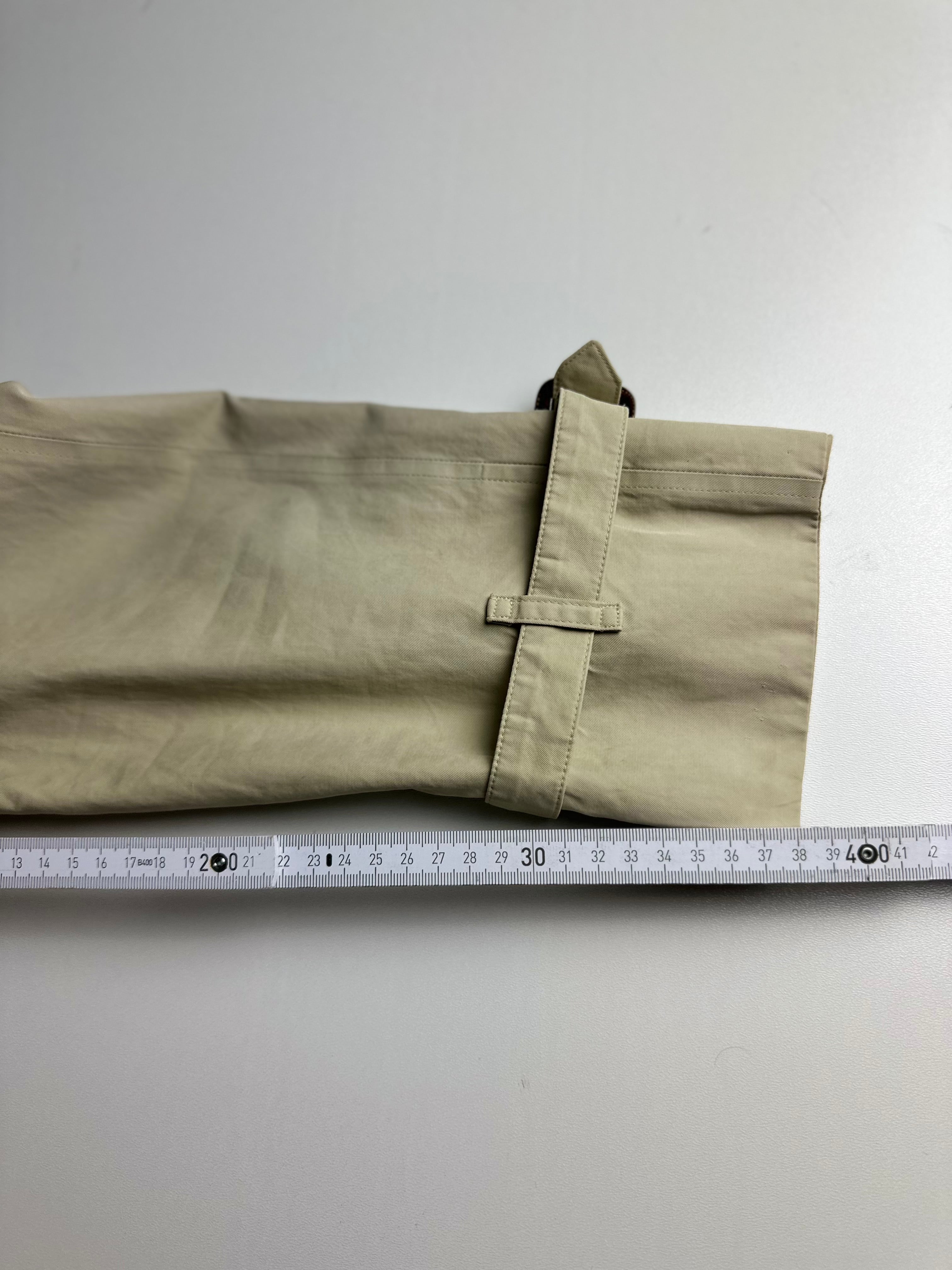 Burberrys Trenchcoat (10/S)