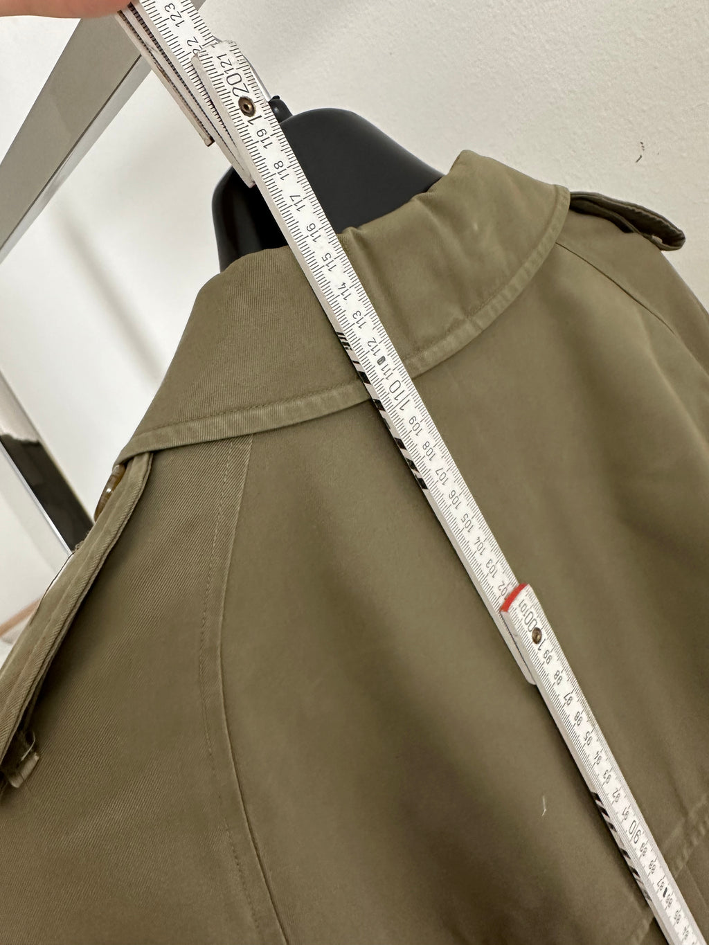 Burberrys Trenchcoat (10/S)