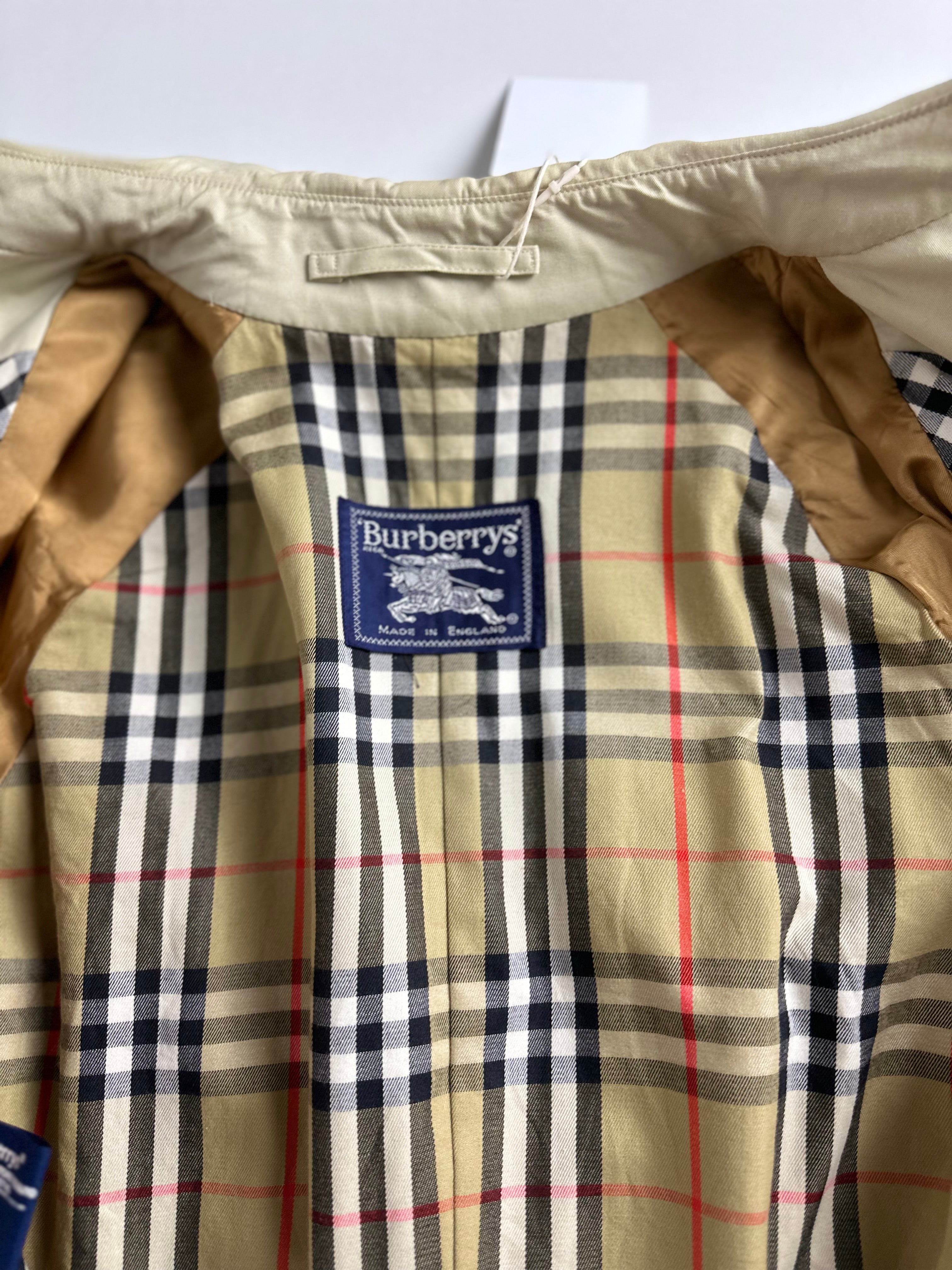 Burberrys Trenchcoat (8/XS)