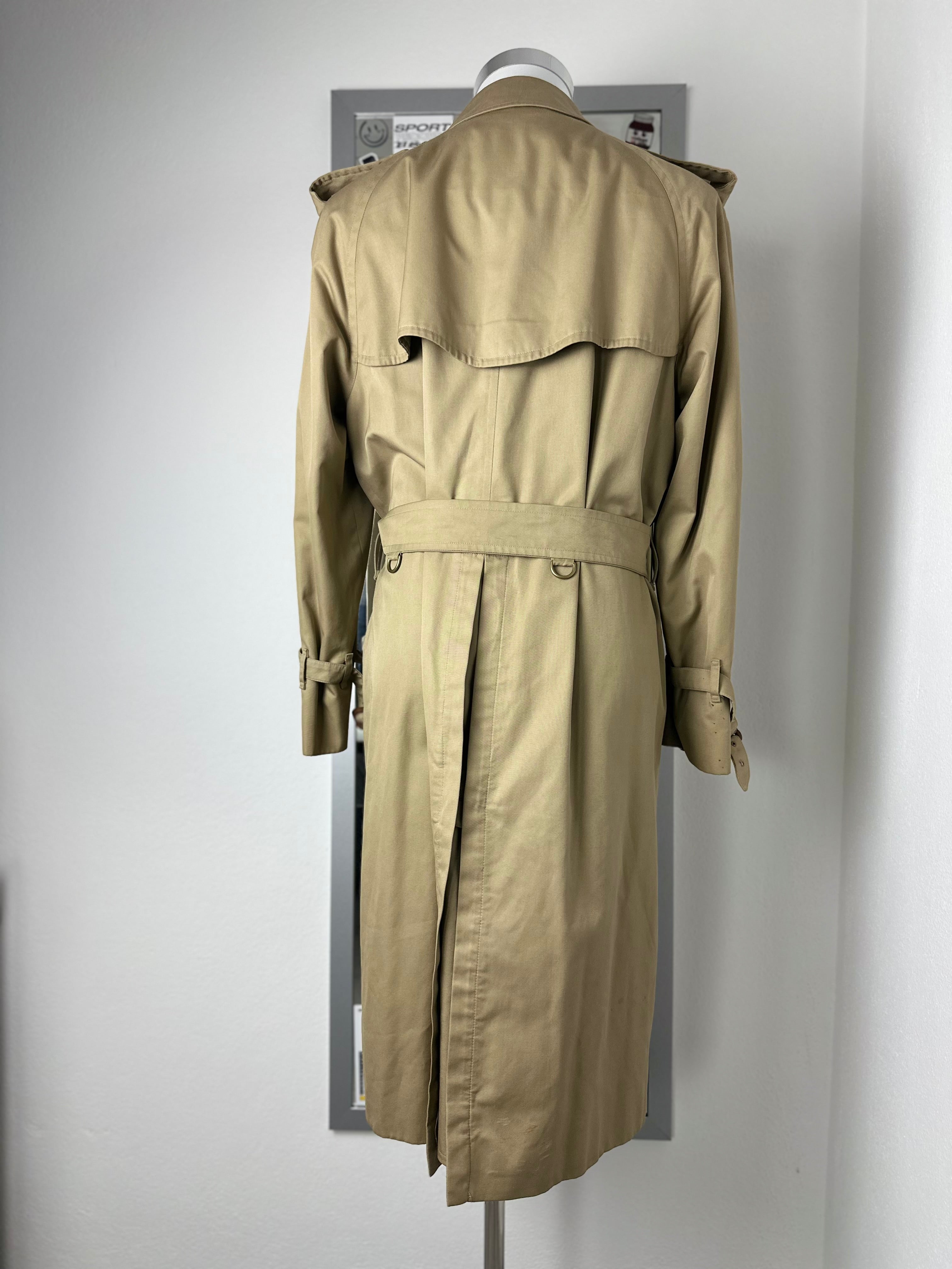 Burberrys Trenchcoat (50/L)