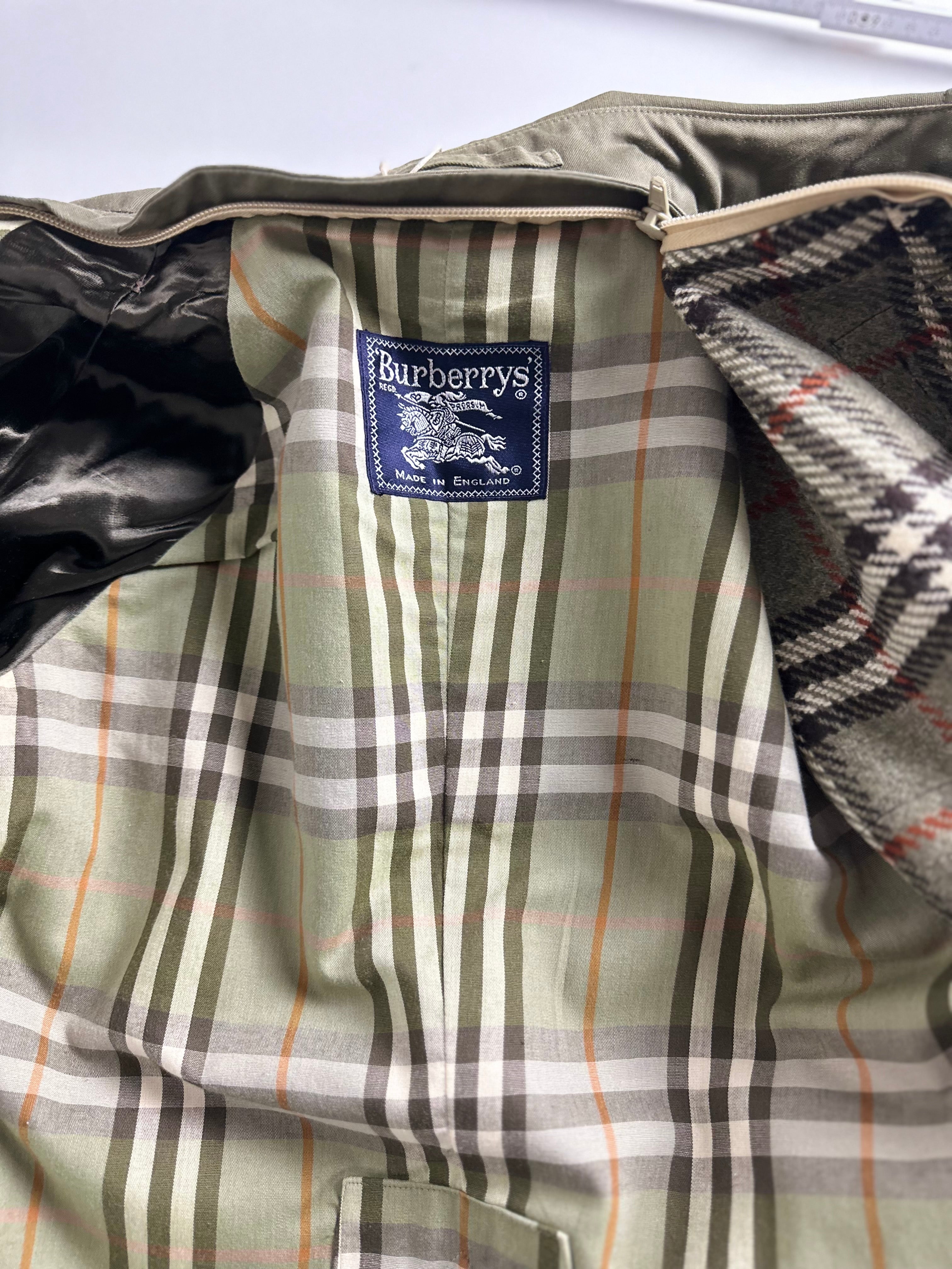 Burberrys Trenchcoat (8/XS) including Inlet