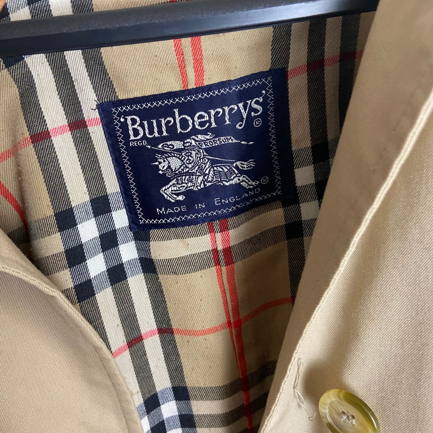 Burberrys Trenchcoat (12/M)