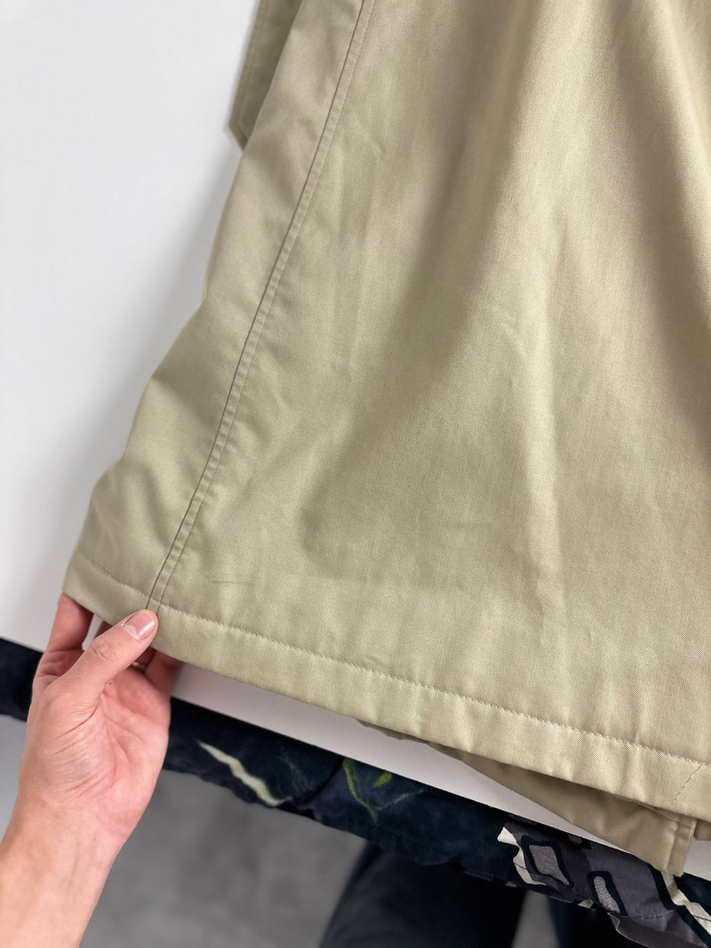 Burberrys Trenchcoat (14/L) including Inlet