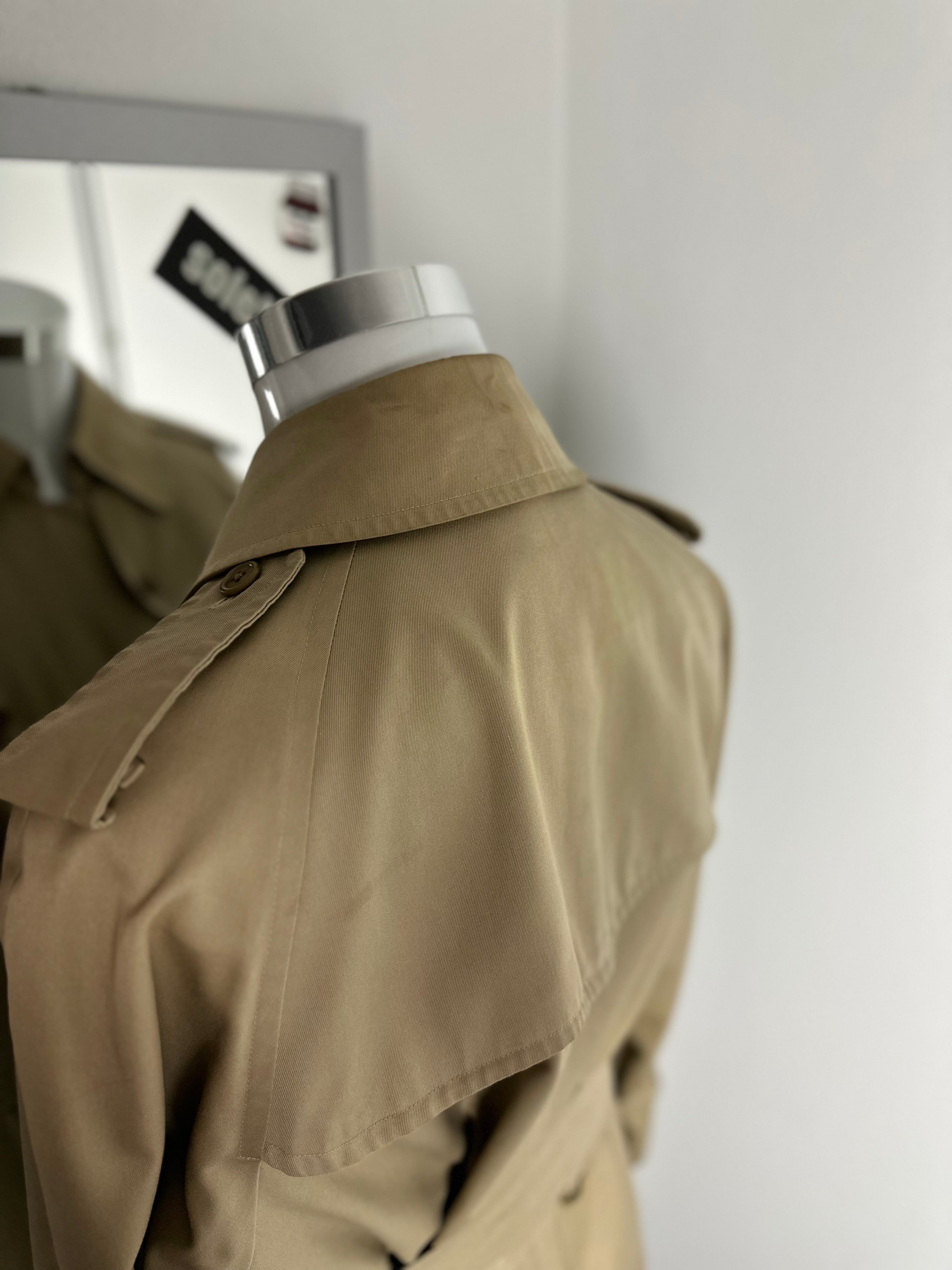 Burberrys Trenchcoat (50/L)