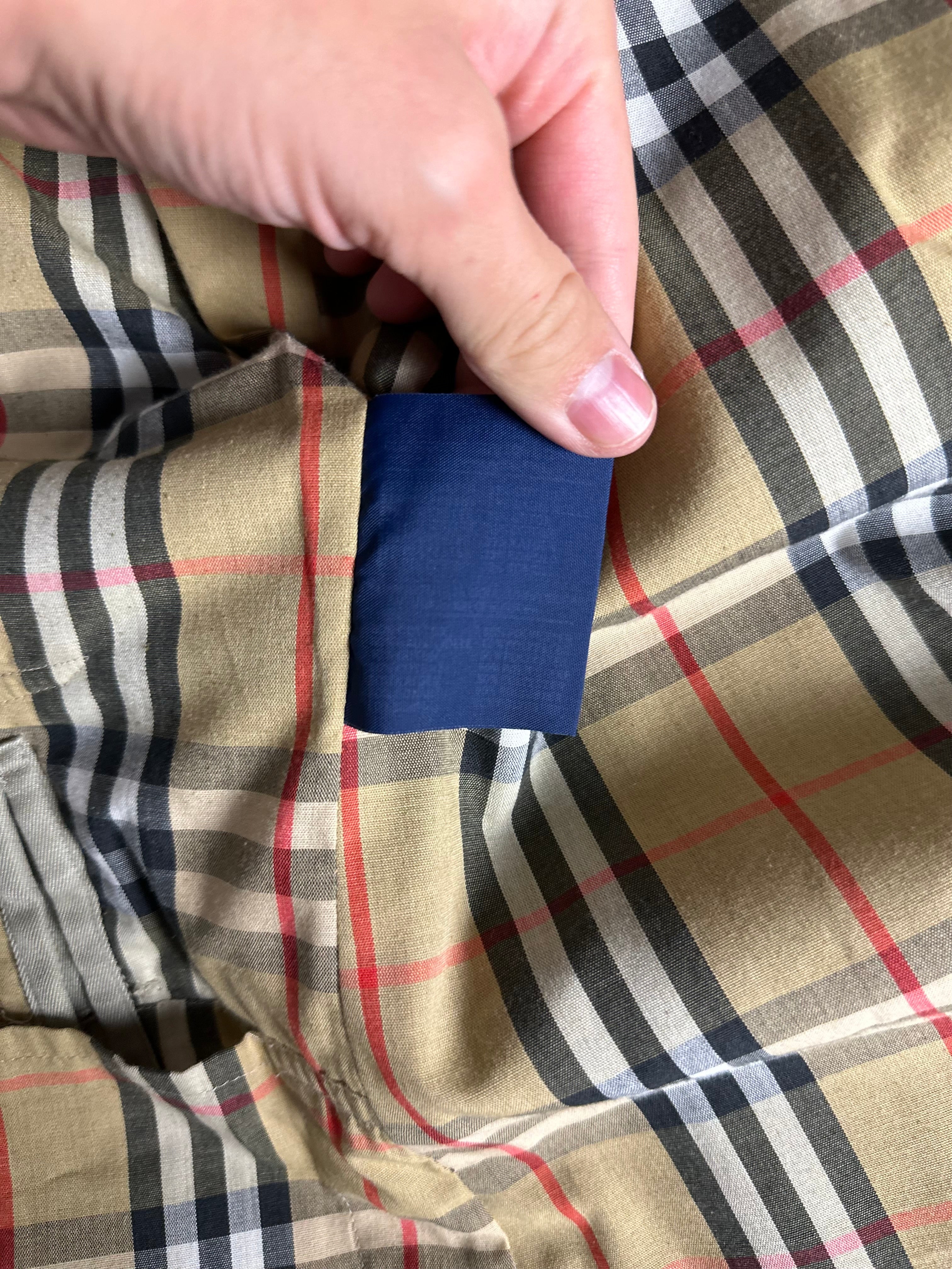 Burberrys Trenchcoat (10/S)