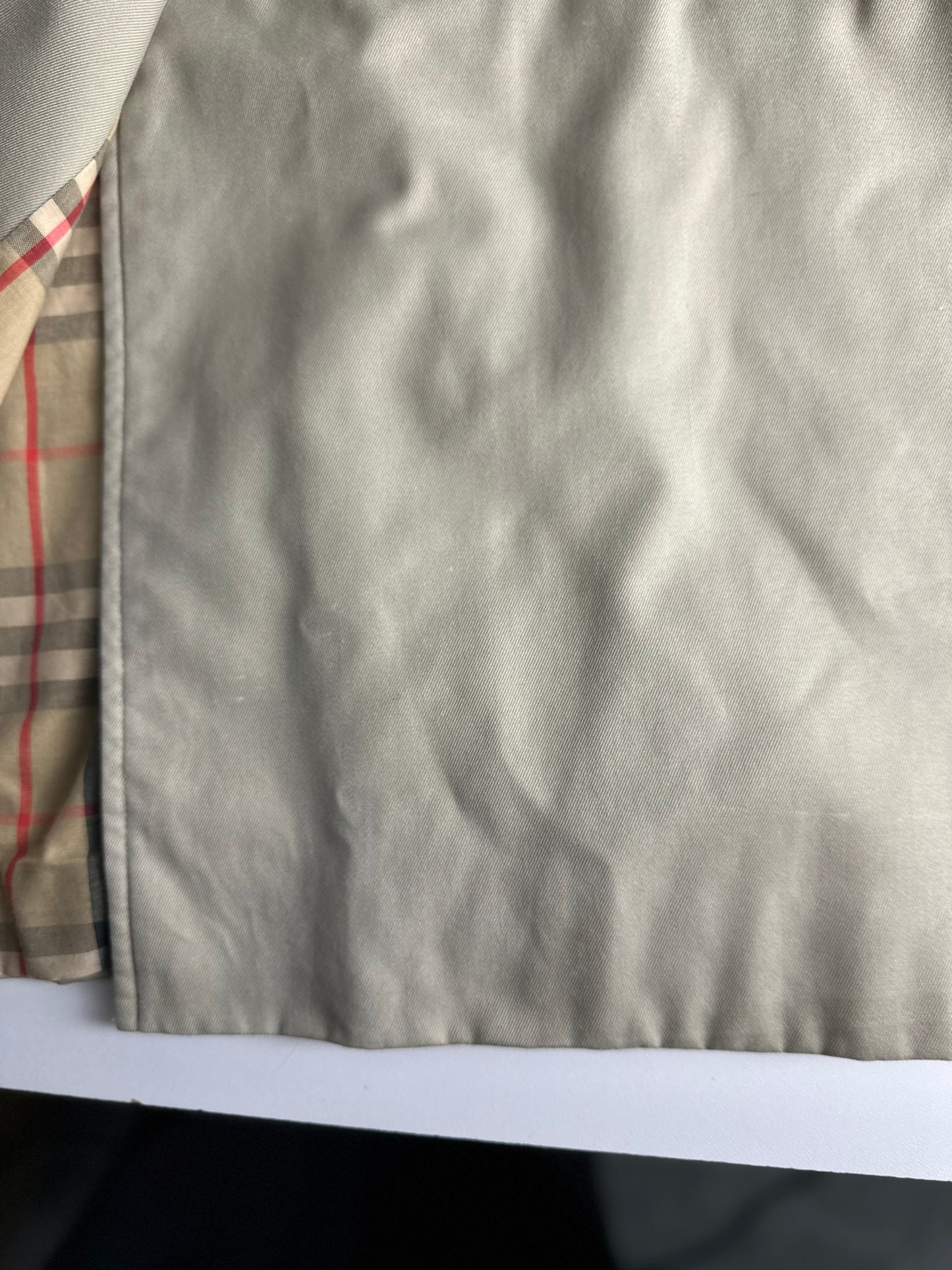 Burberrys Trenchcoat (12/M)