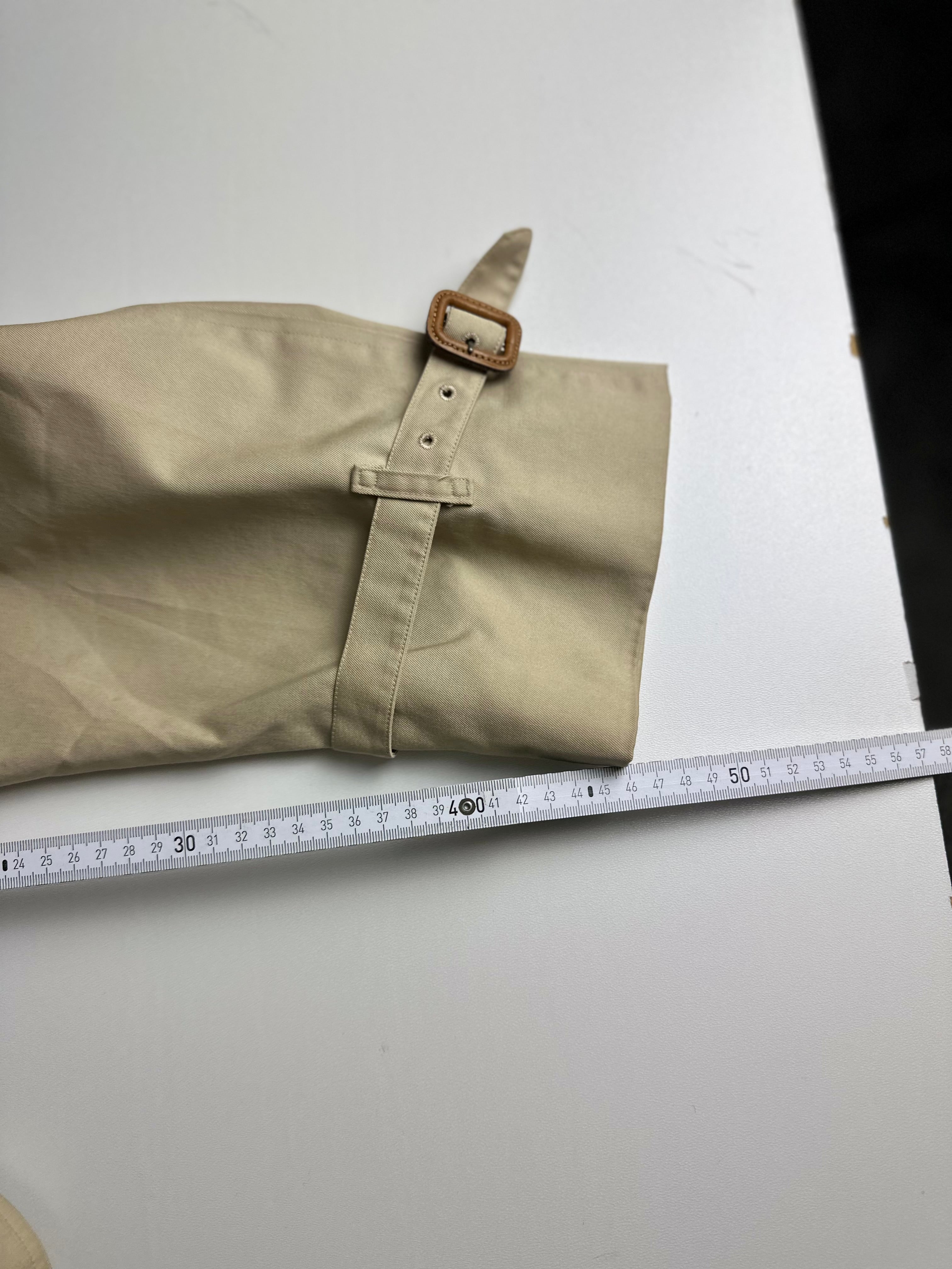 Burberrys Trenchcoat (14/L)