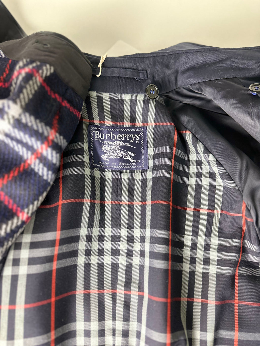 Burberrys Trenchcoat (10/S) including Inlet
