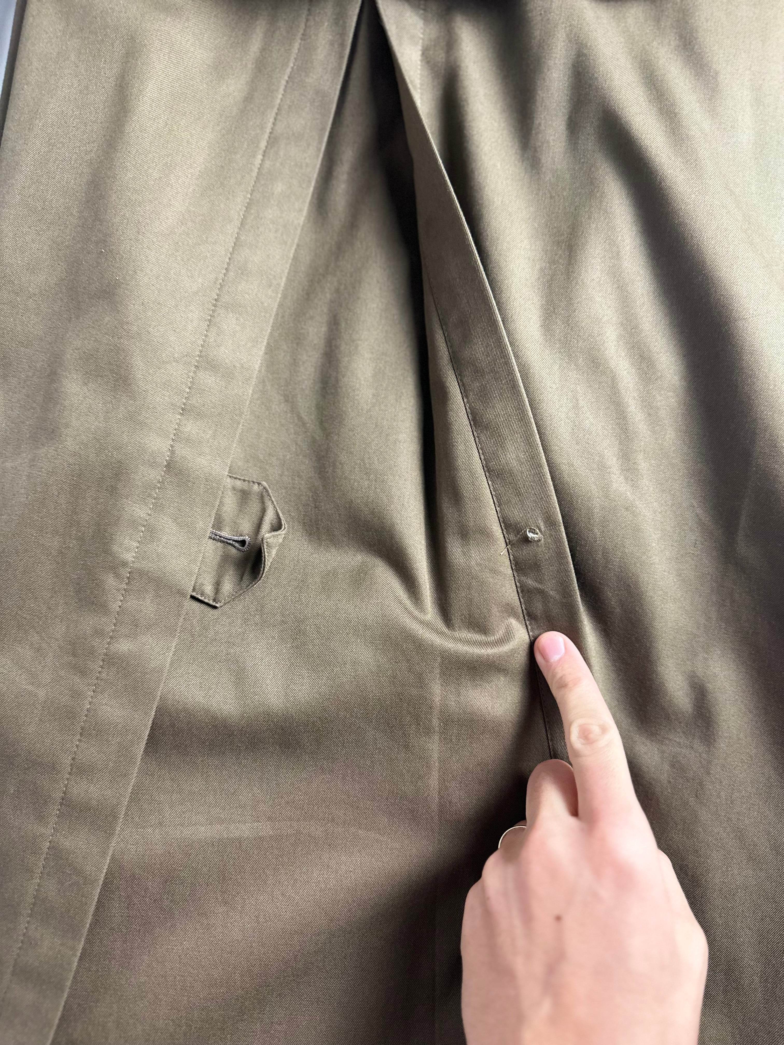 Burberrys Trenchcoat (10/S)