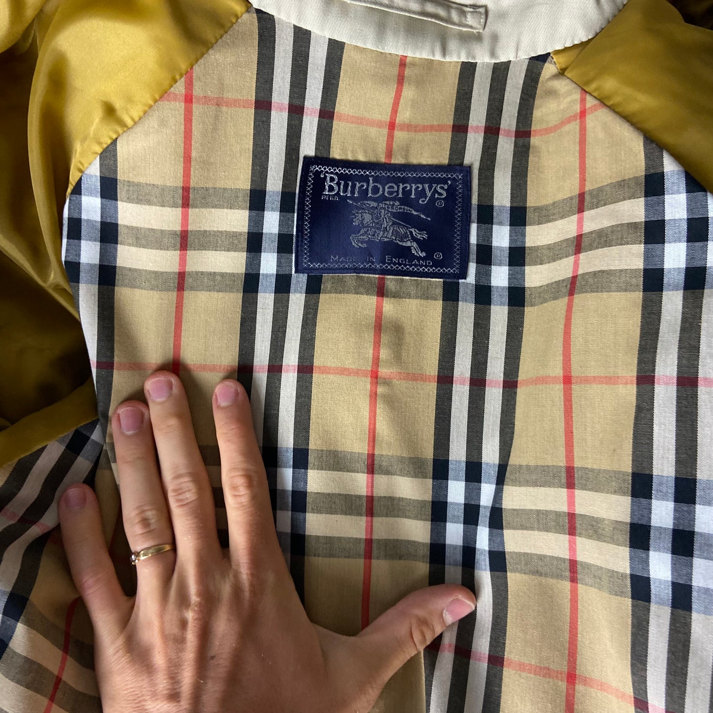 Burberrys Trenchcoat (16/XL)