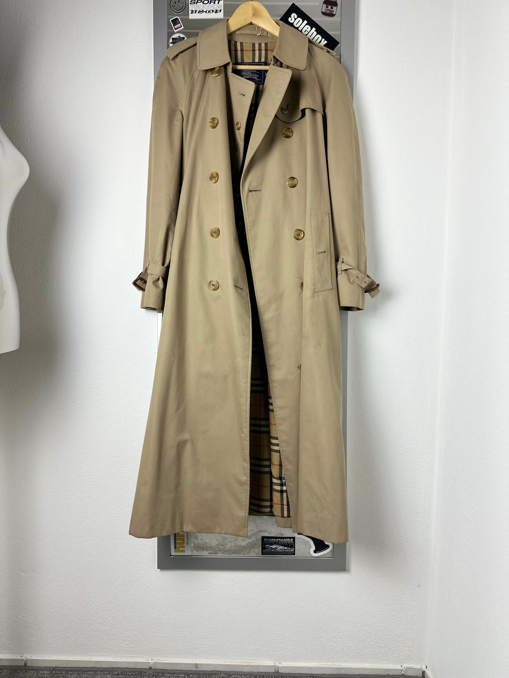 Burberrys Trenchcoat (12/M)