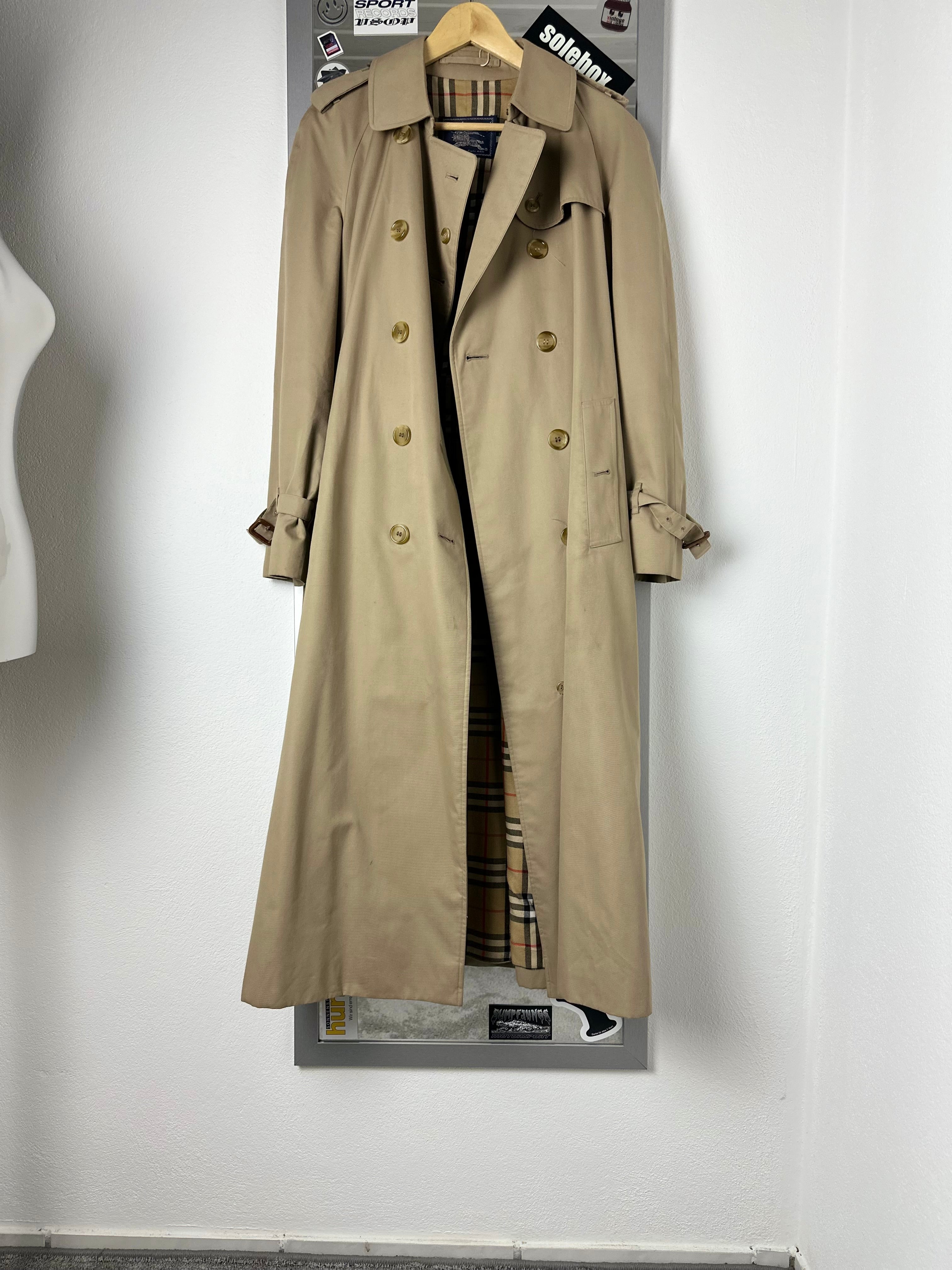 Burberrys Trenchcoat (12/M)
