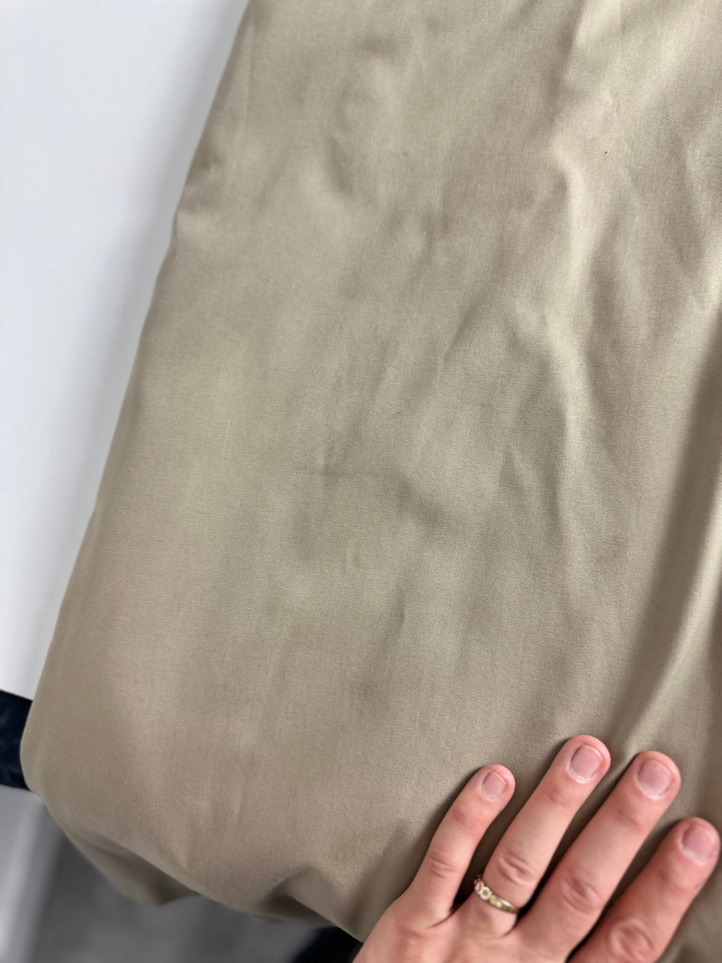 Burberrys Trenchcoat (16/XL) including Inlet