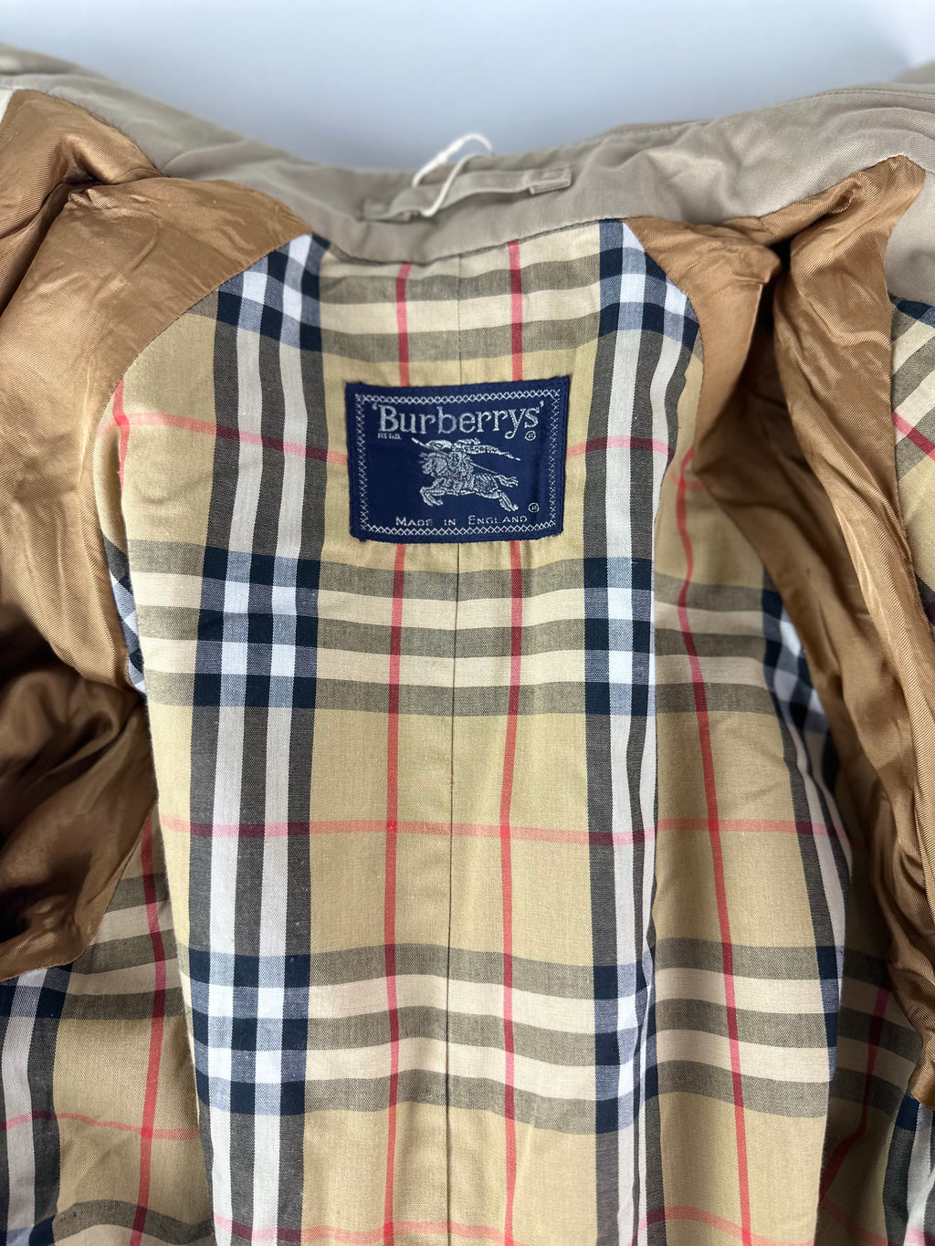 Burberrys Trenchcoat (12/M)