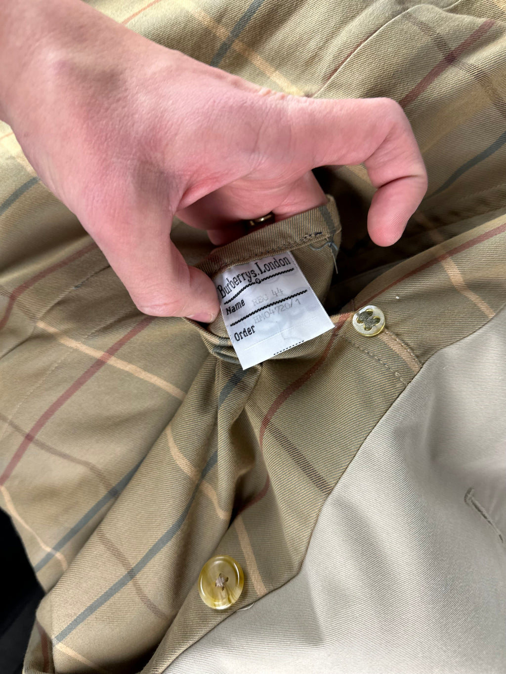 Burberrys Trenchcoat (46/S) including Inlet