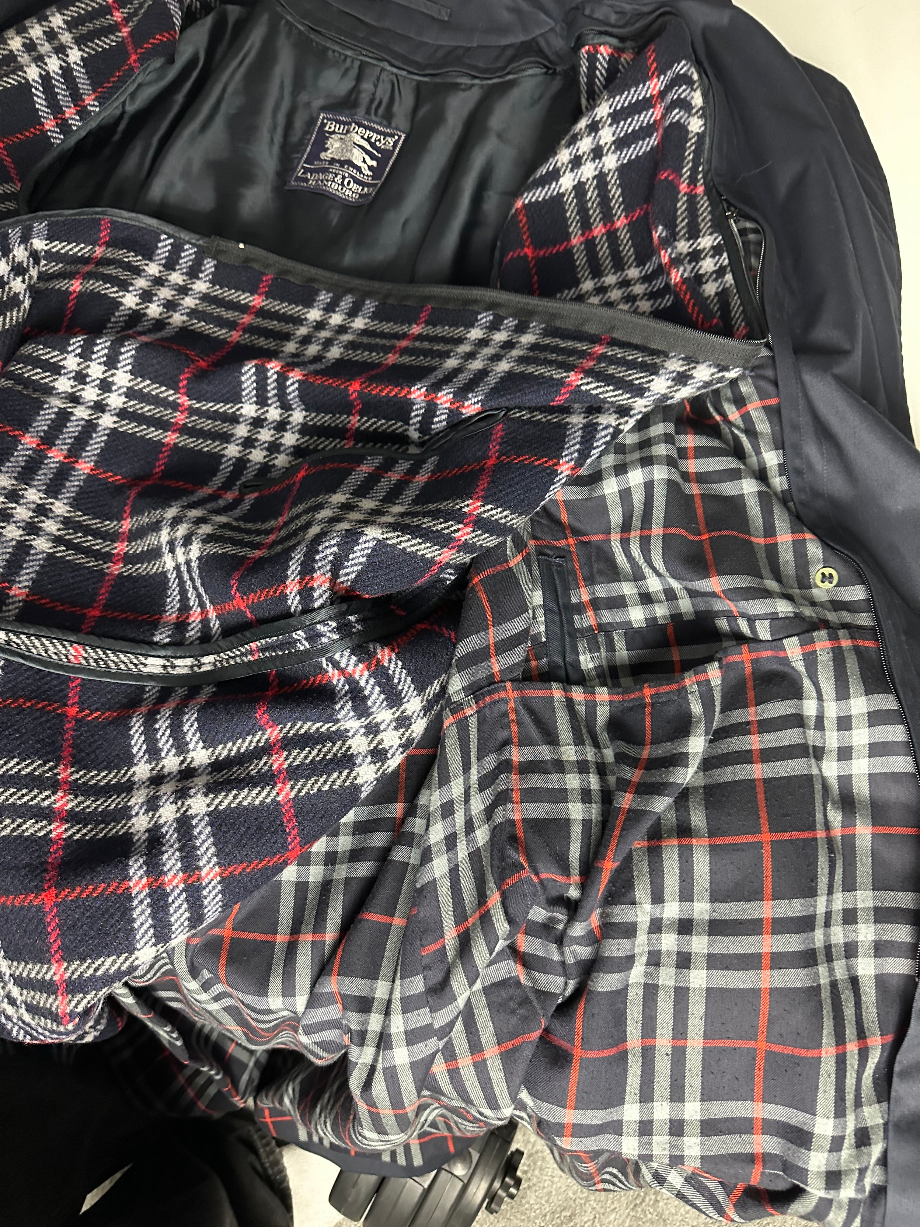 Burberrys Trenchcoat (54/XL) including Inlet