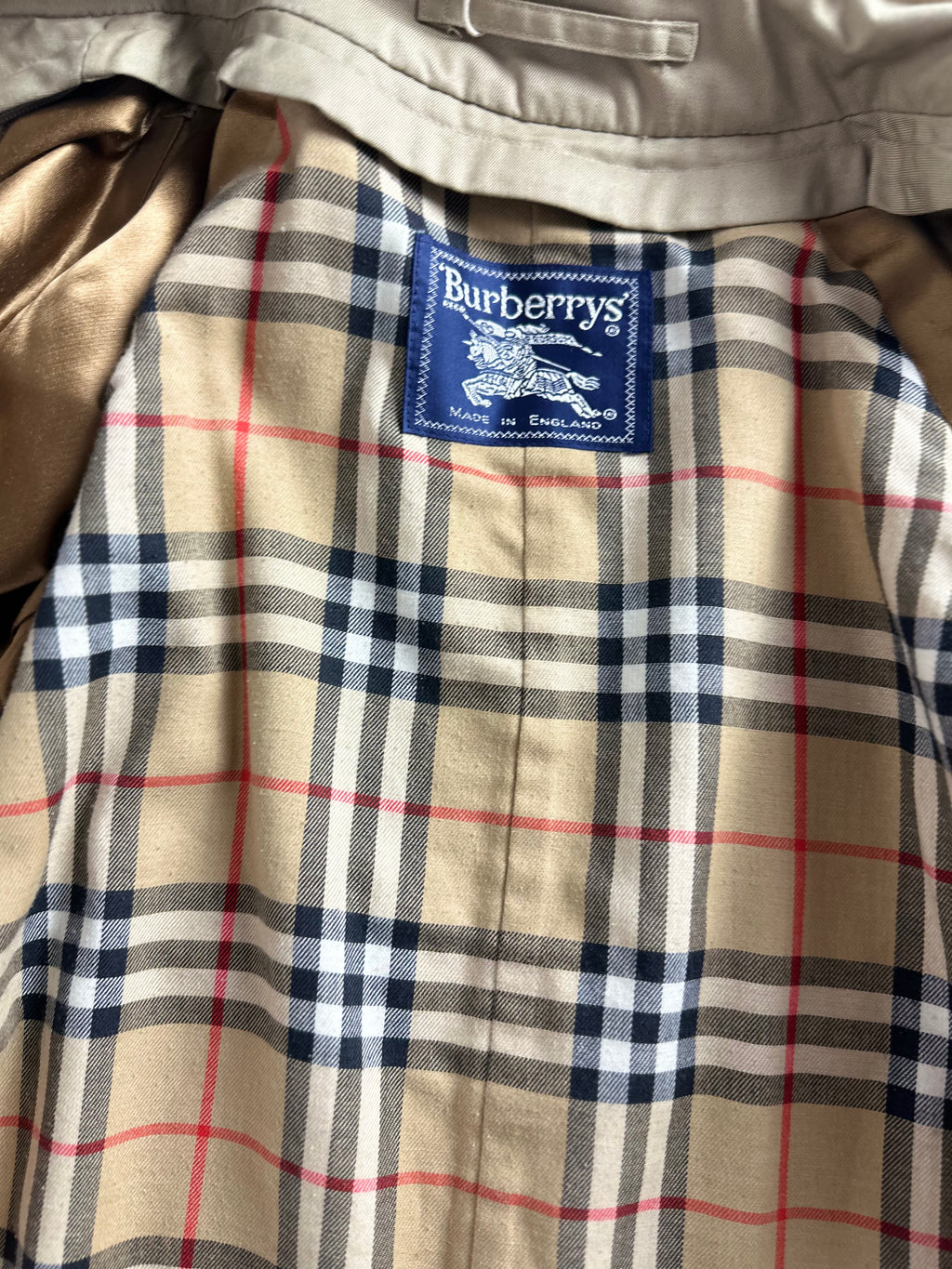 Burberrys Trenchcoat (50/L)