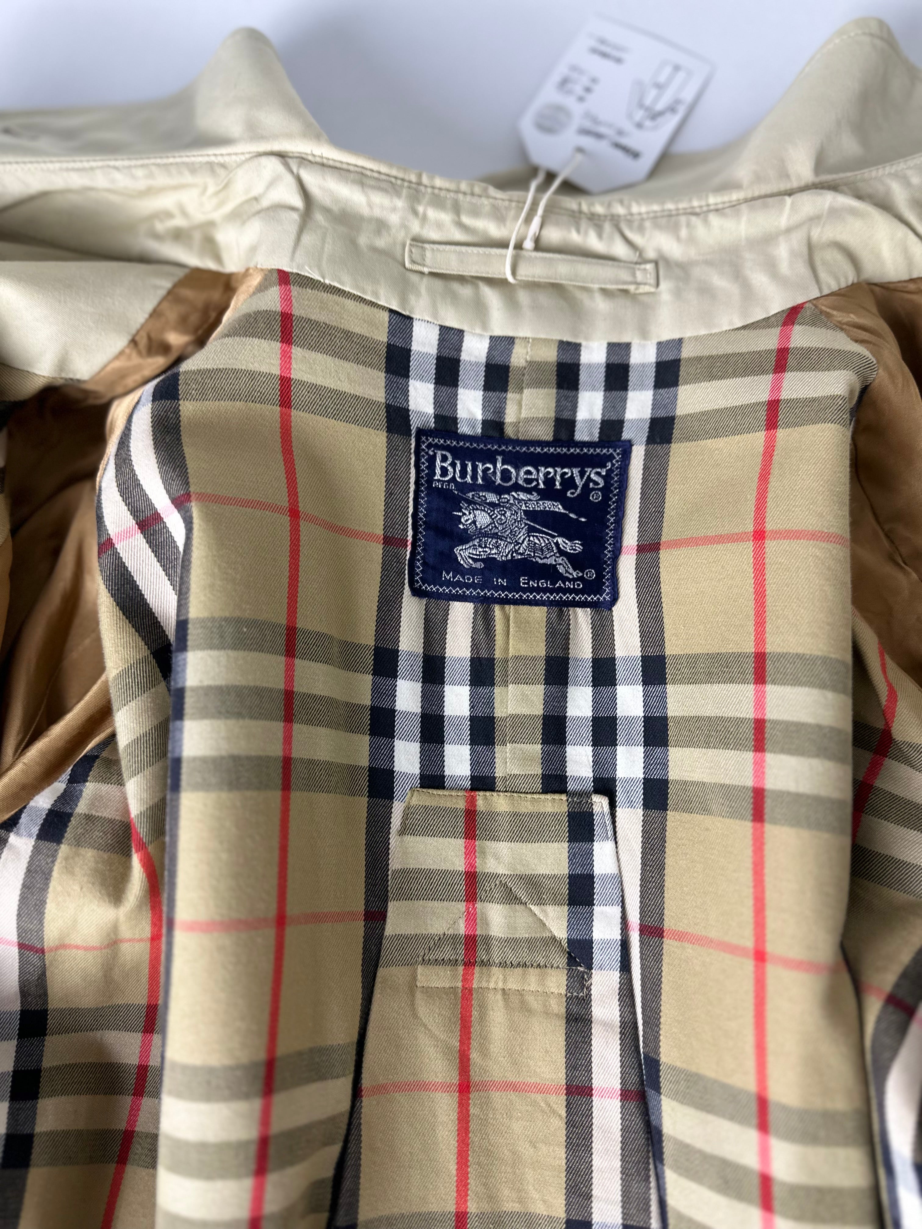 Burberrys Trenchcoat (14/L)
