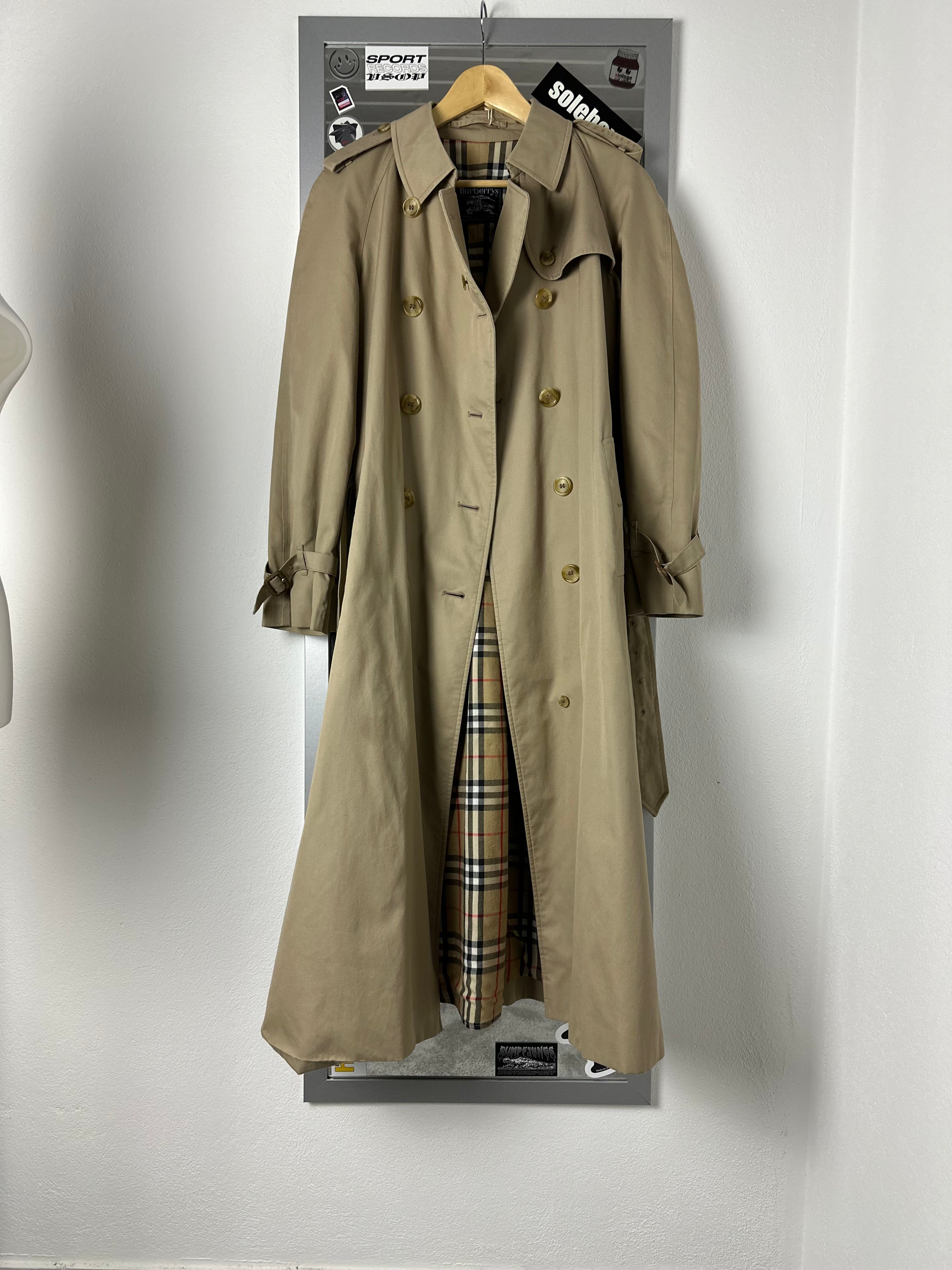 Burberrys Trenchcoat (12/M)