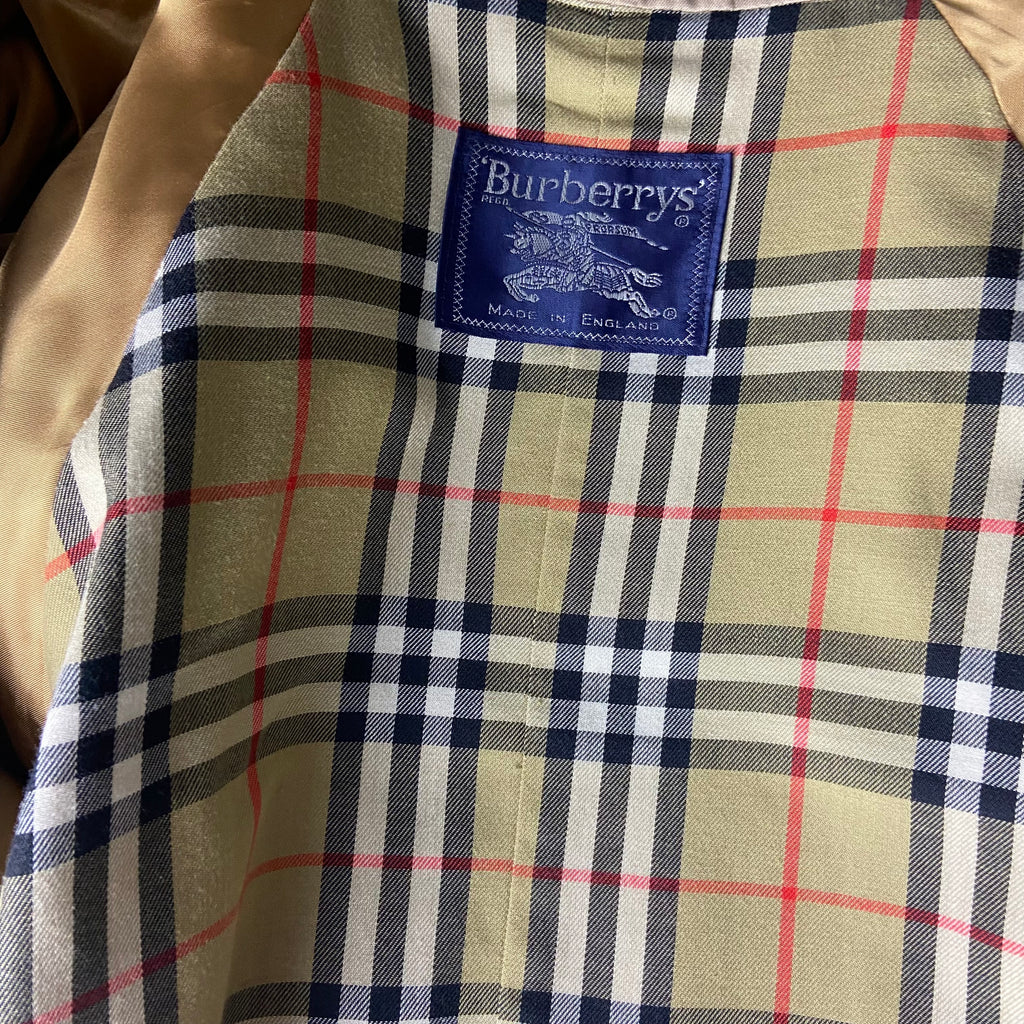 Burberry Trenchcoat Size 12/M