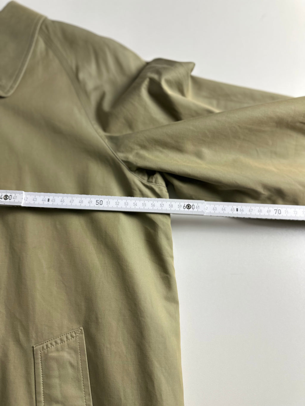 Burberrys Trenchcoat (14/L) including Inlet