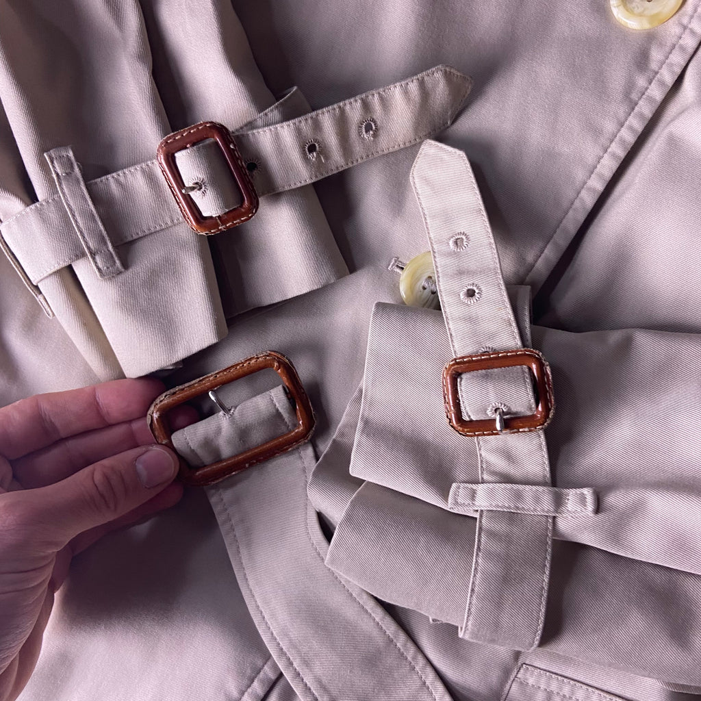 Burberrys Trenchcoat (12/M)