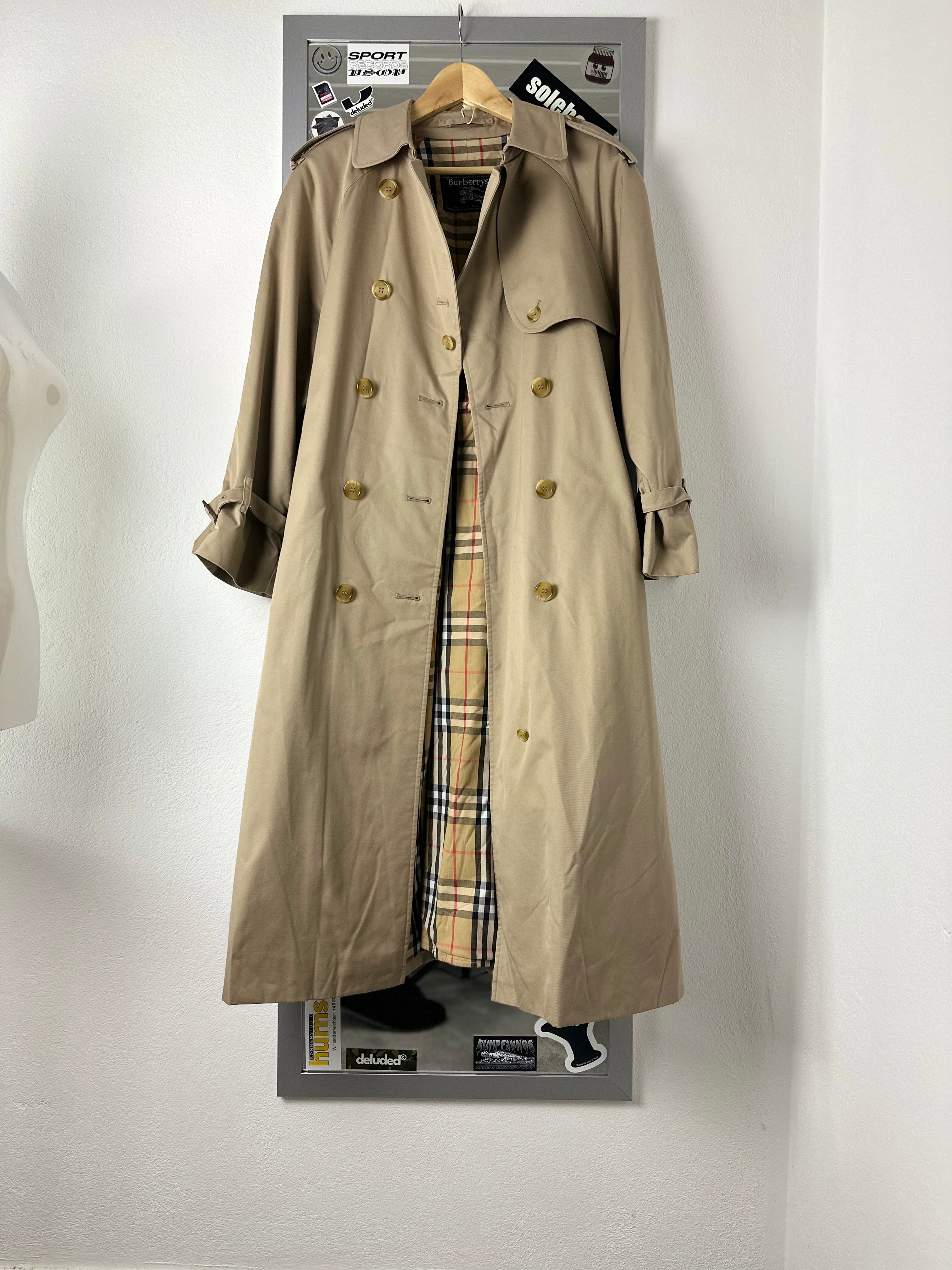Burberrys Trenchcoat (12/M)