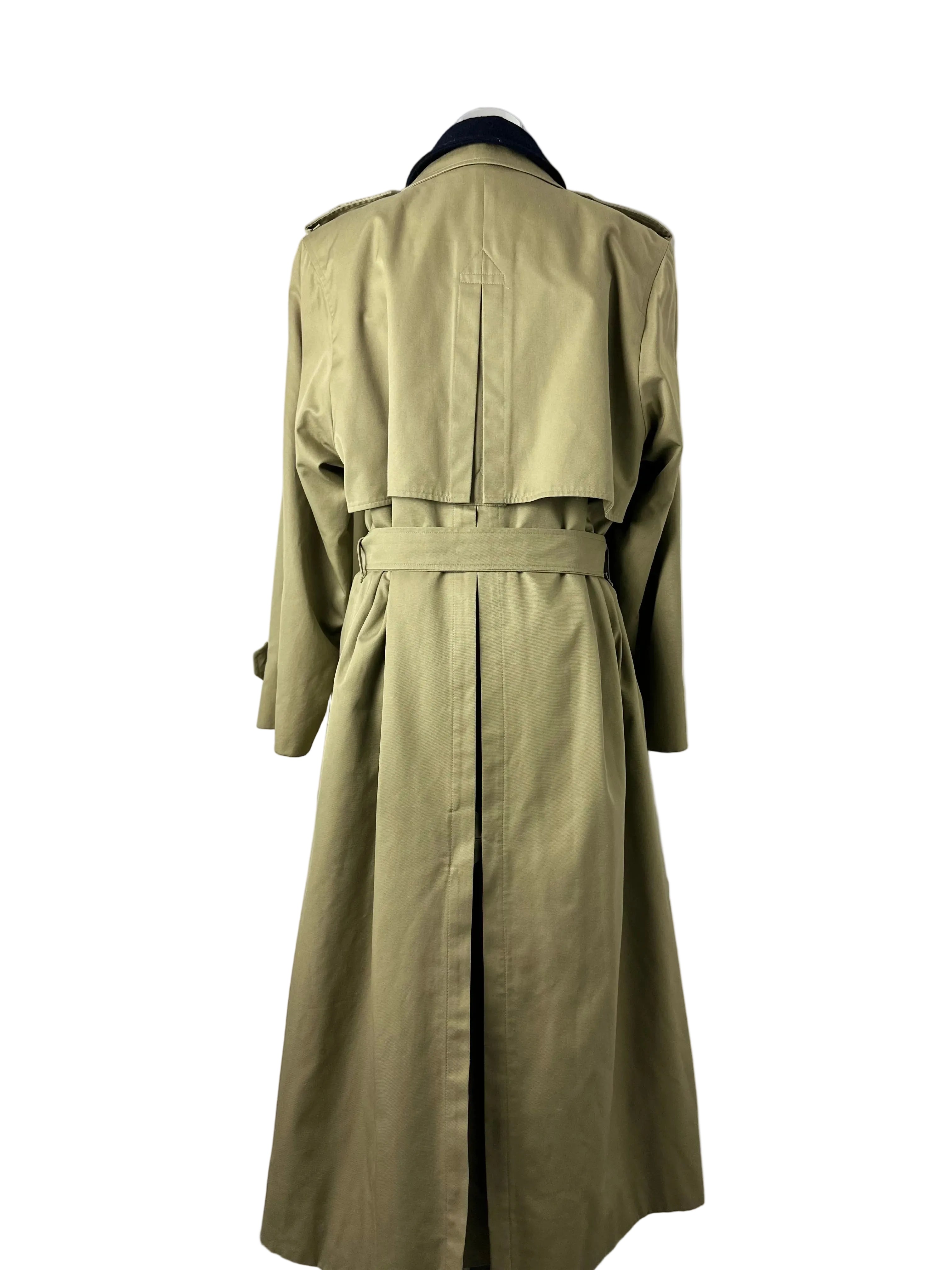 Burberrys Trenchcoat (16/XL) including Inlet