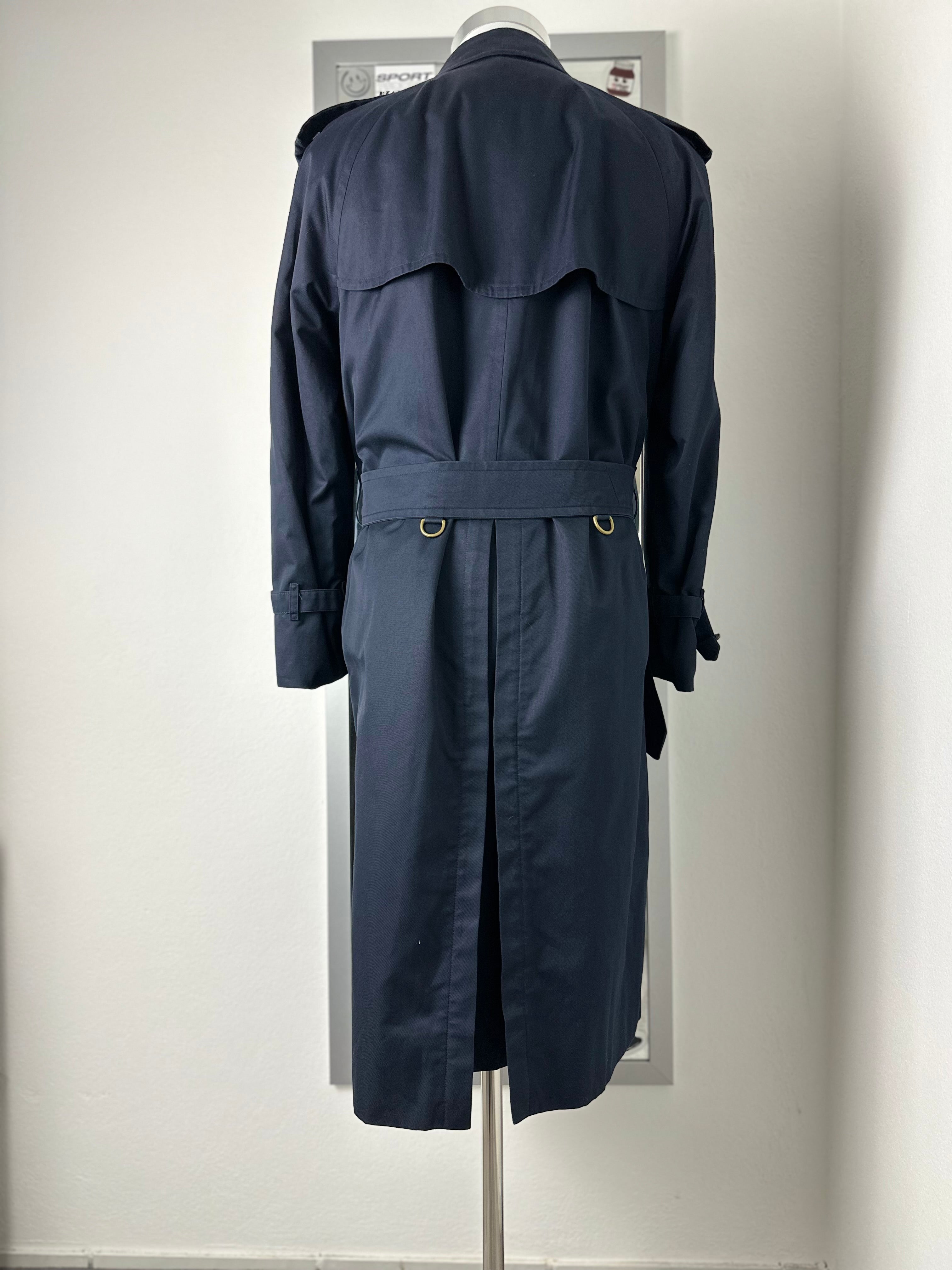 Burberrys Trenchcoat (46/S) including Inlet