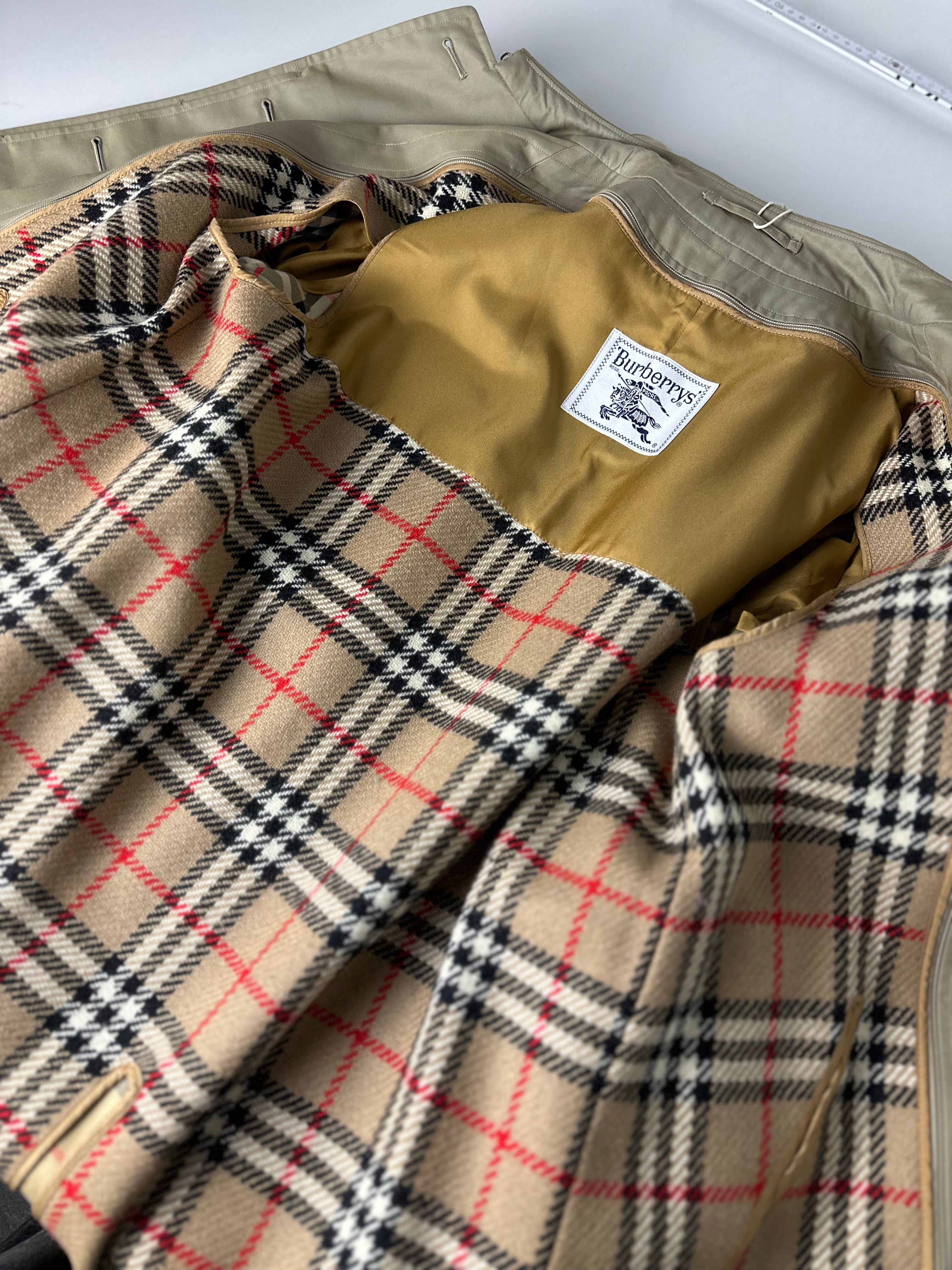 Burberrys Trenchcoat (8/XS) including Inlet
