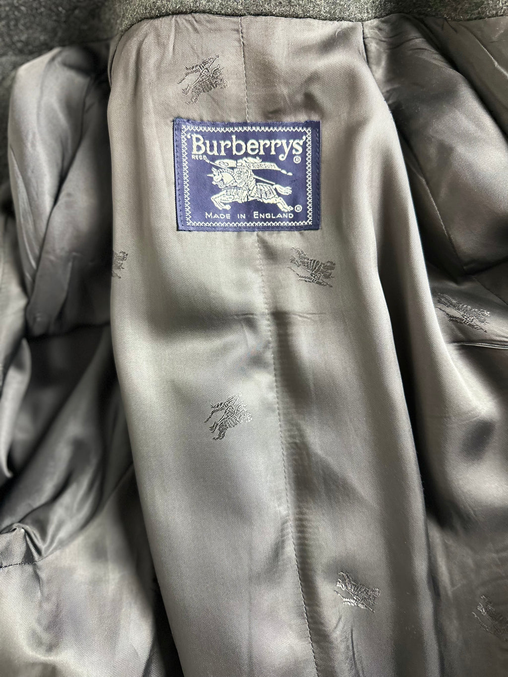 Burberrys Coat (46/S)