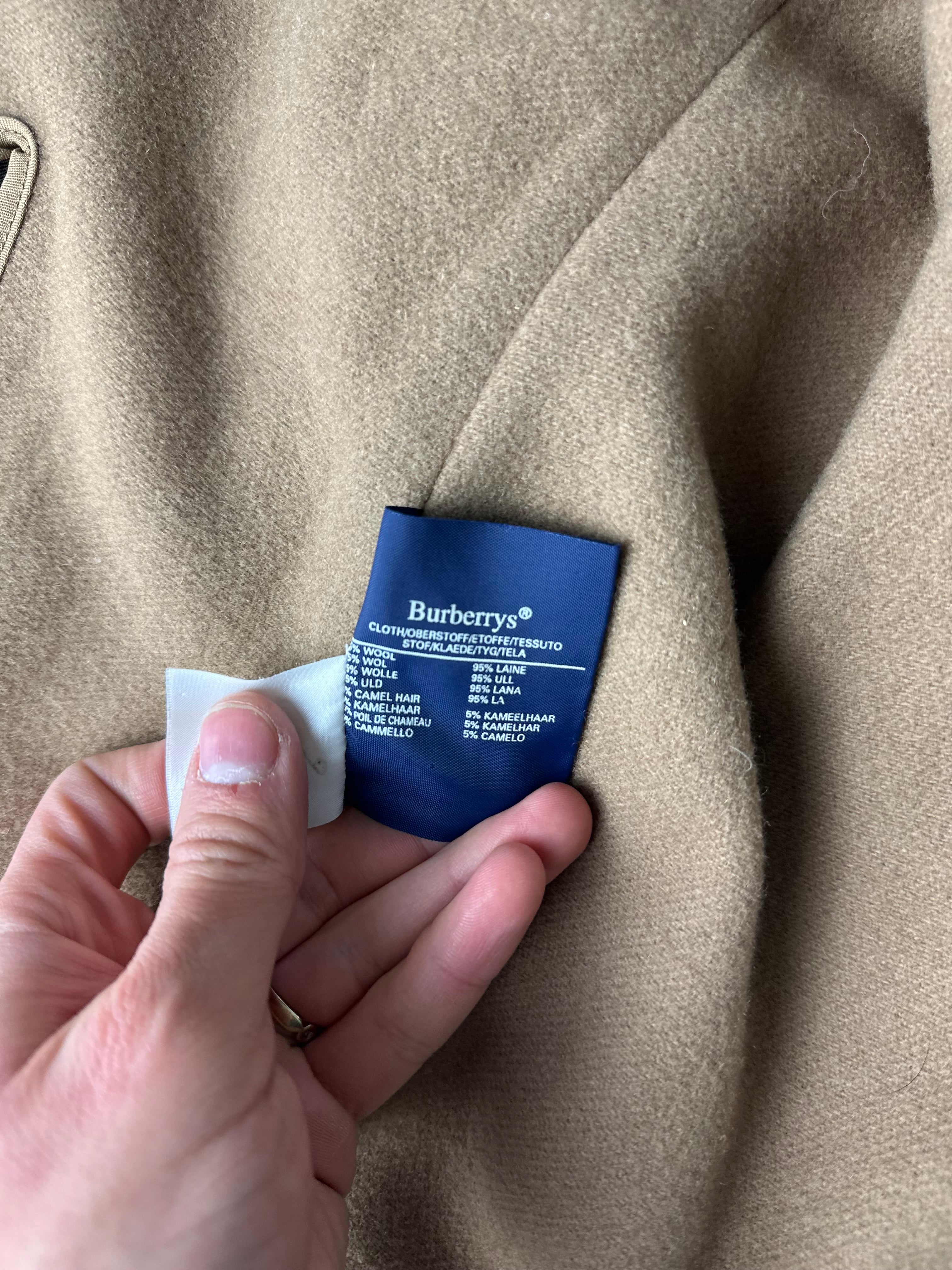 Burberrys Carcoat (48/M) including Inlet