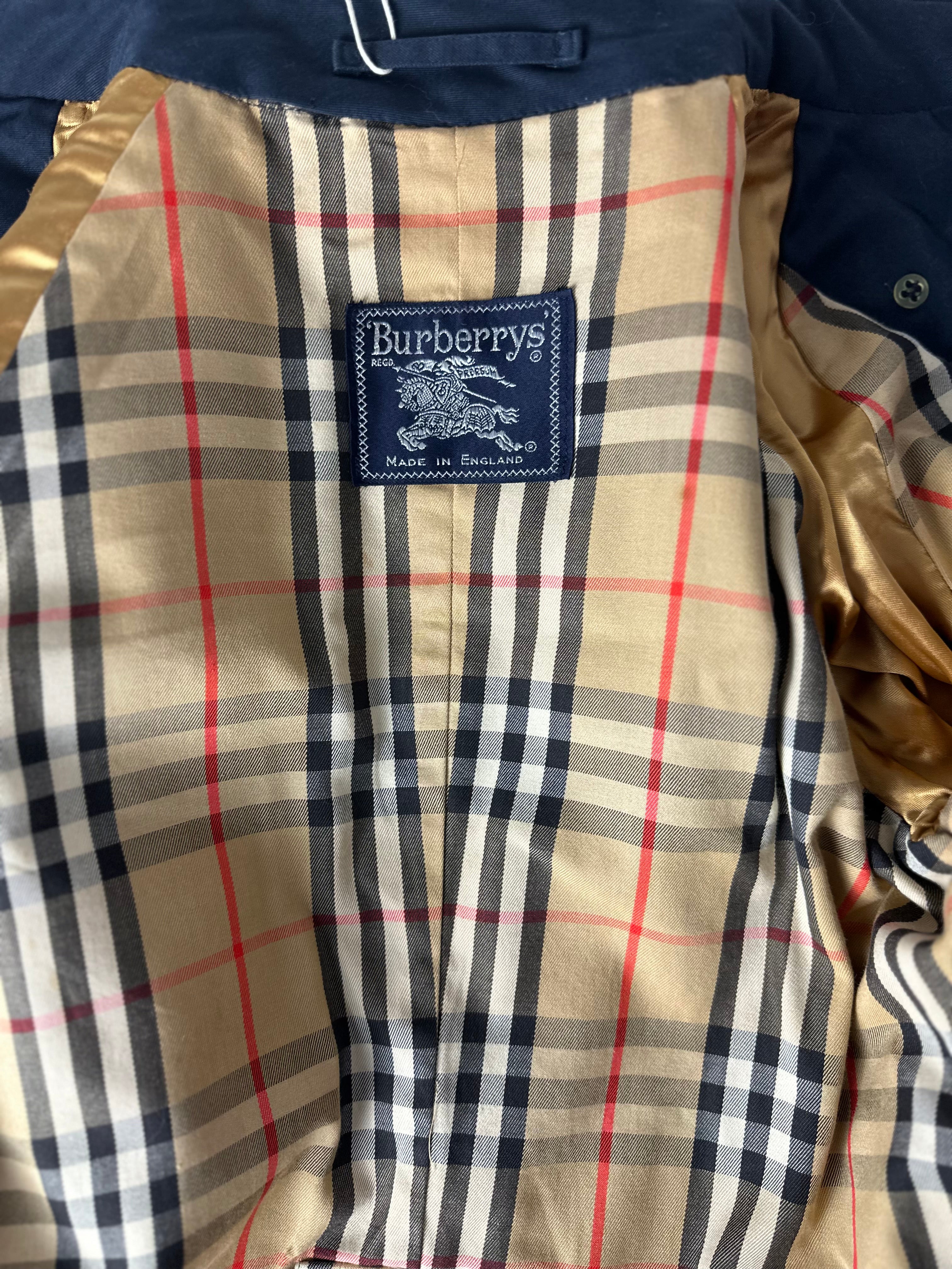 Burberrys Trenchcoat (8/XS)