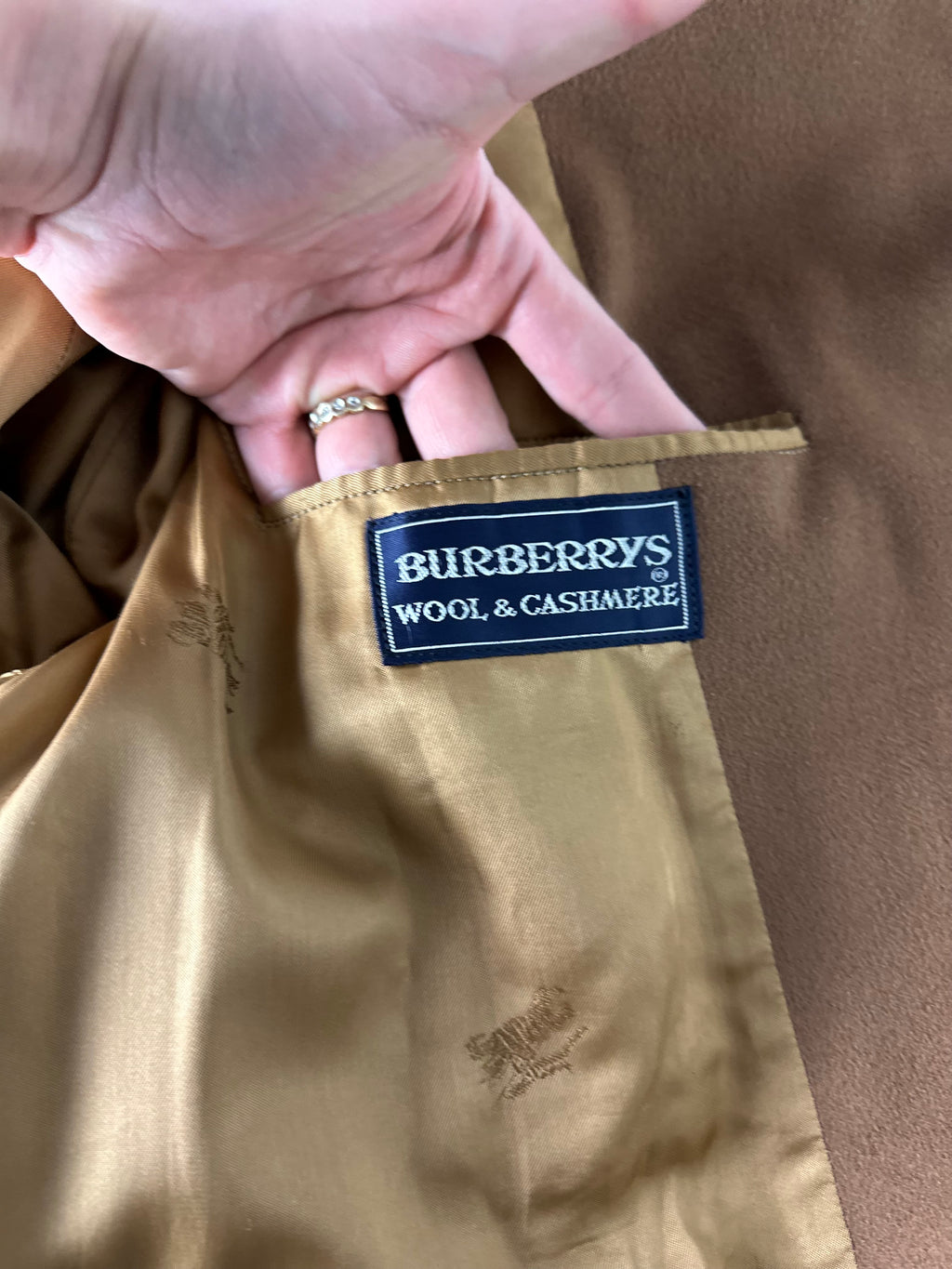 Burberrys Coat (52/L)