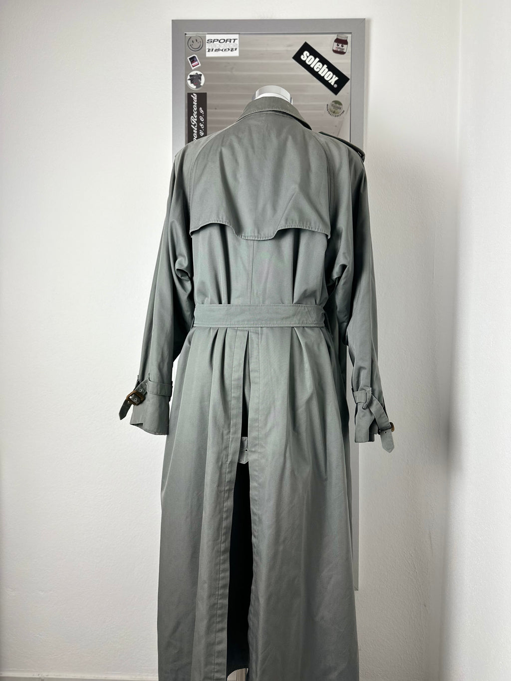 Burberrys Trenchcoat (16/XL) including Inlet