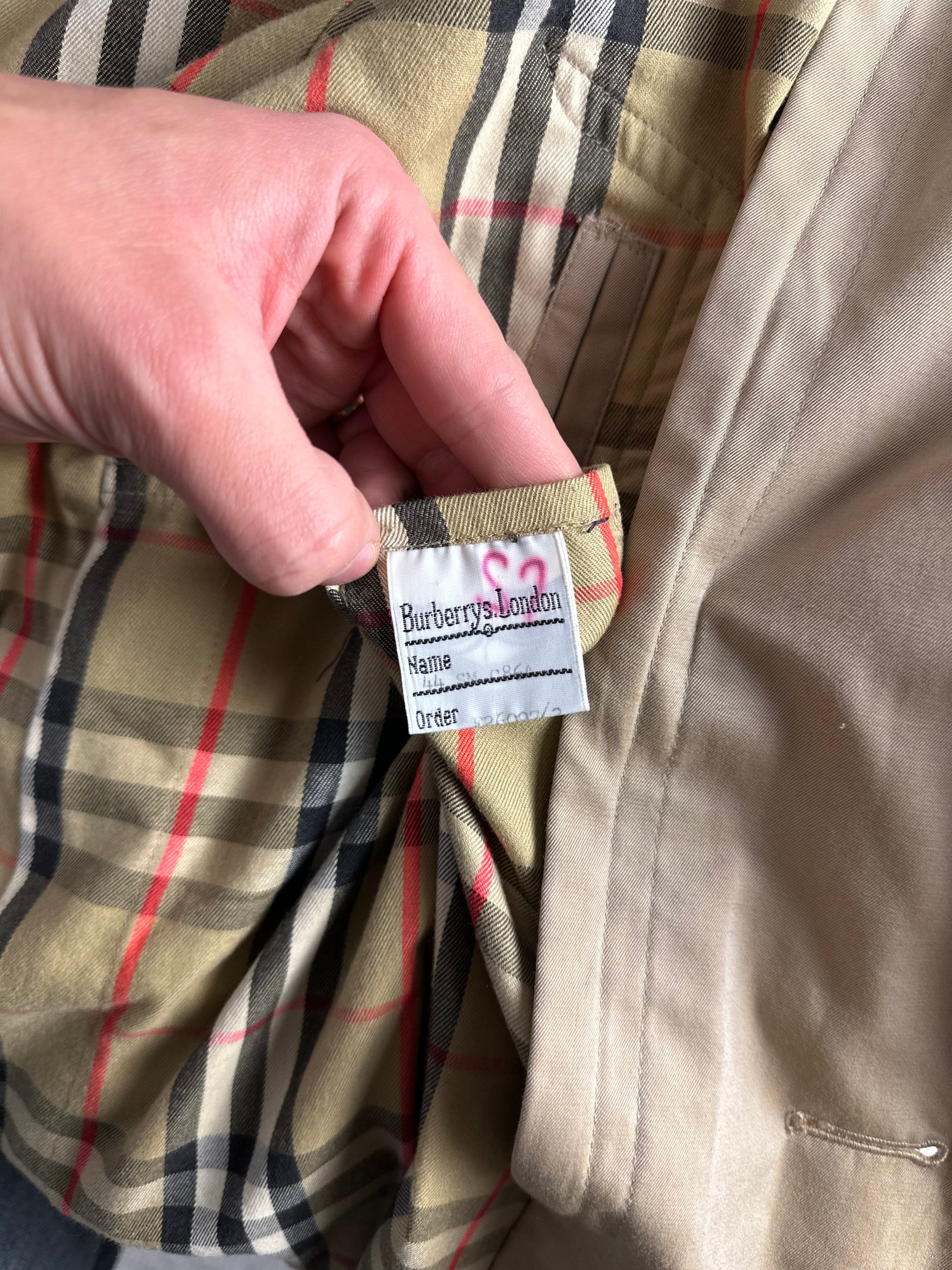 Burberrys Trenchcoat (46/S) including Inlet