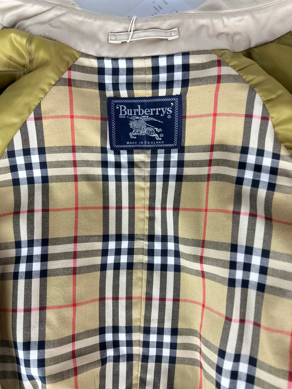 Burberrys Trenchcoat (16/XL)