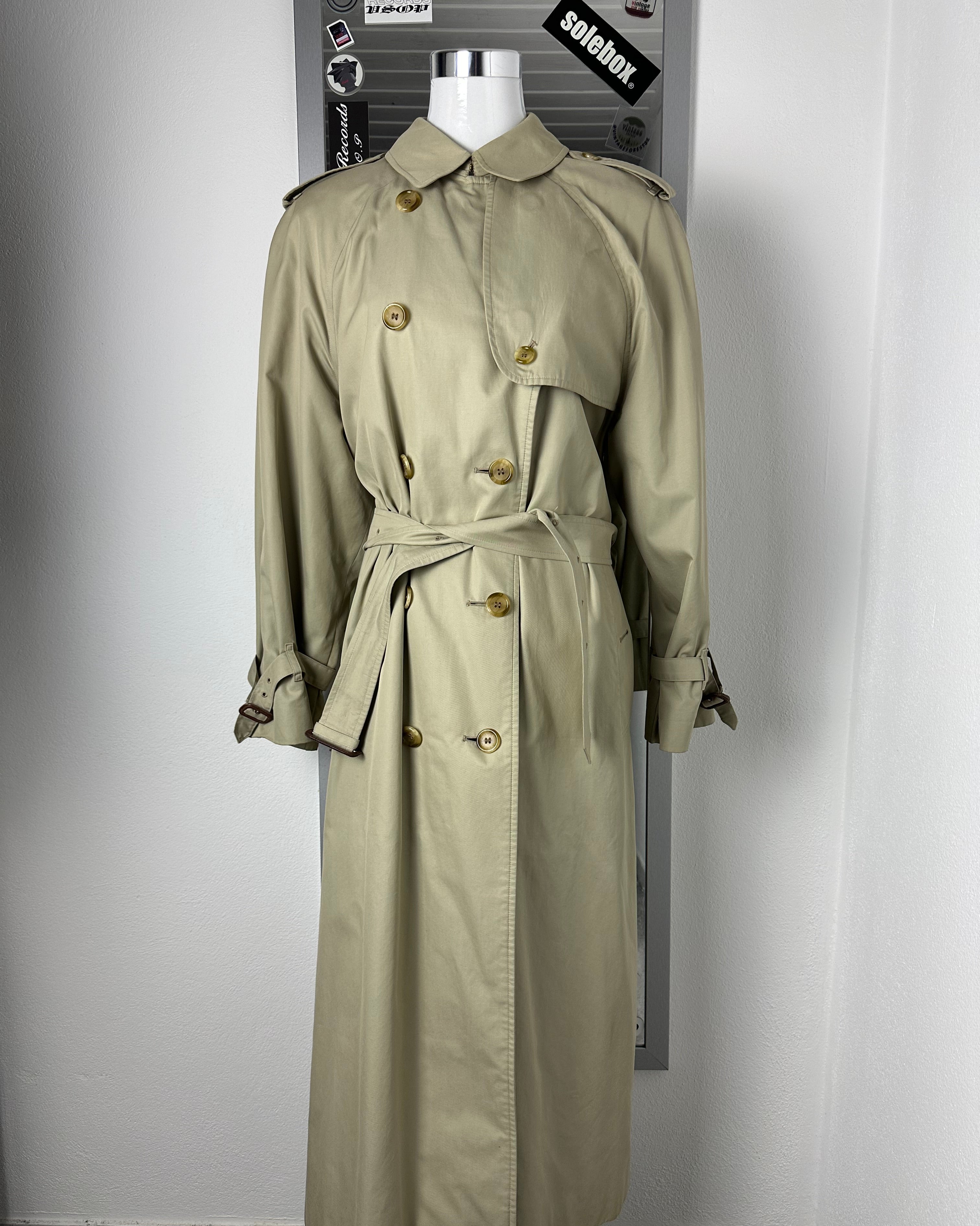 Burberrys Trenchcoat (14/L)