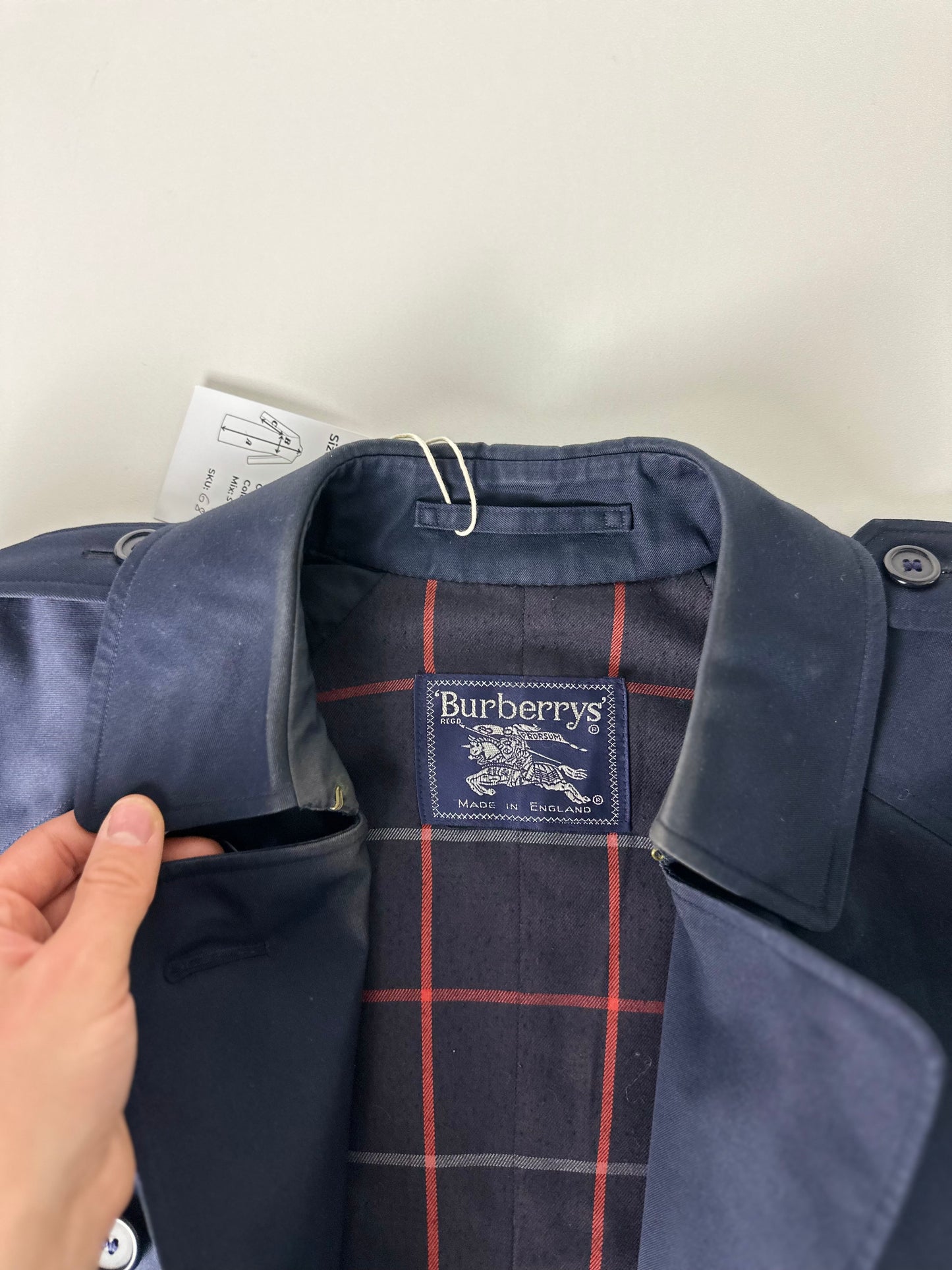 Burberrys Trenchcoat (12/M)