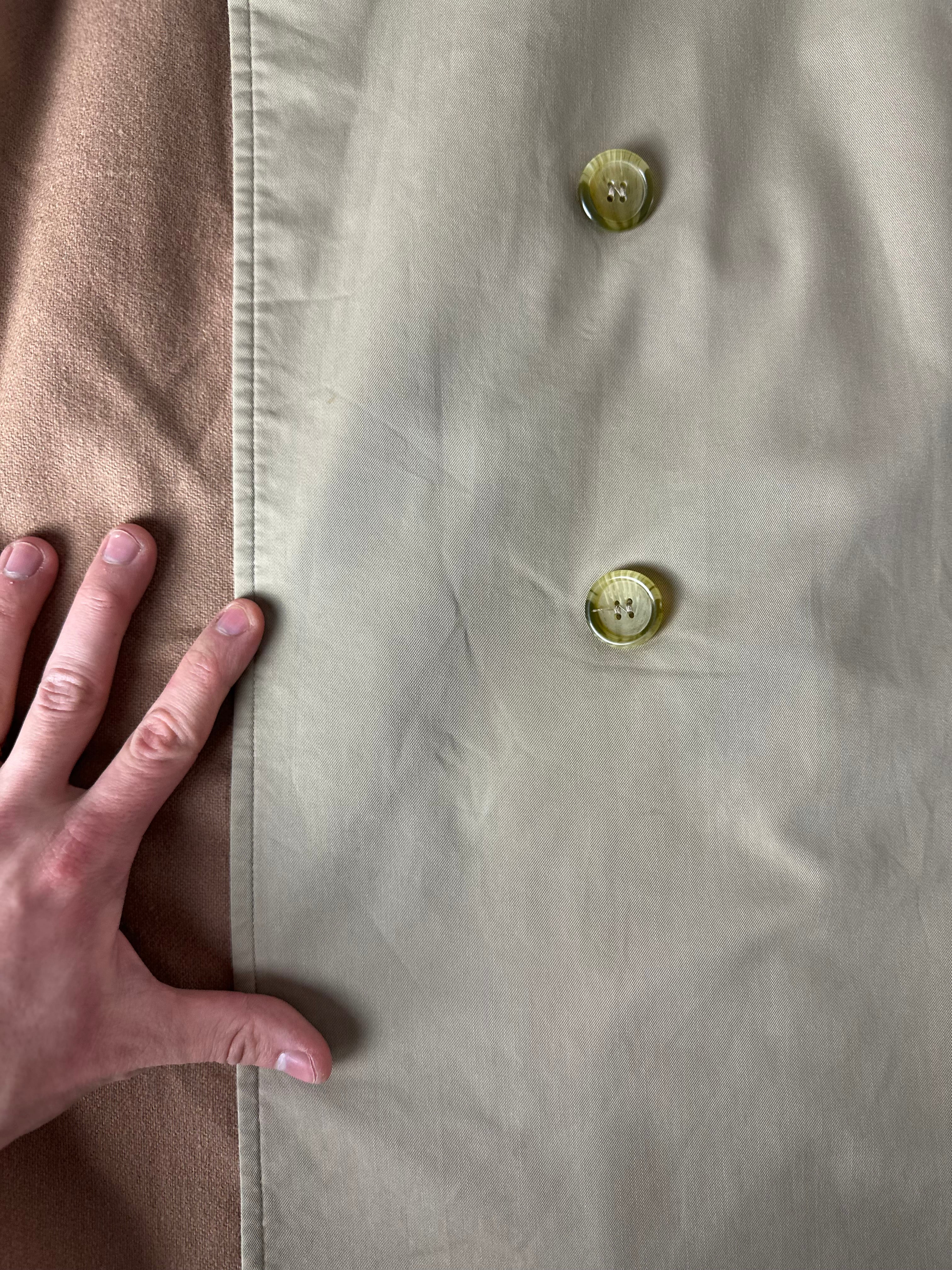 Burberrys Trenchcoat (12/M) including Inlet