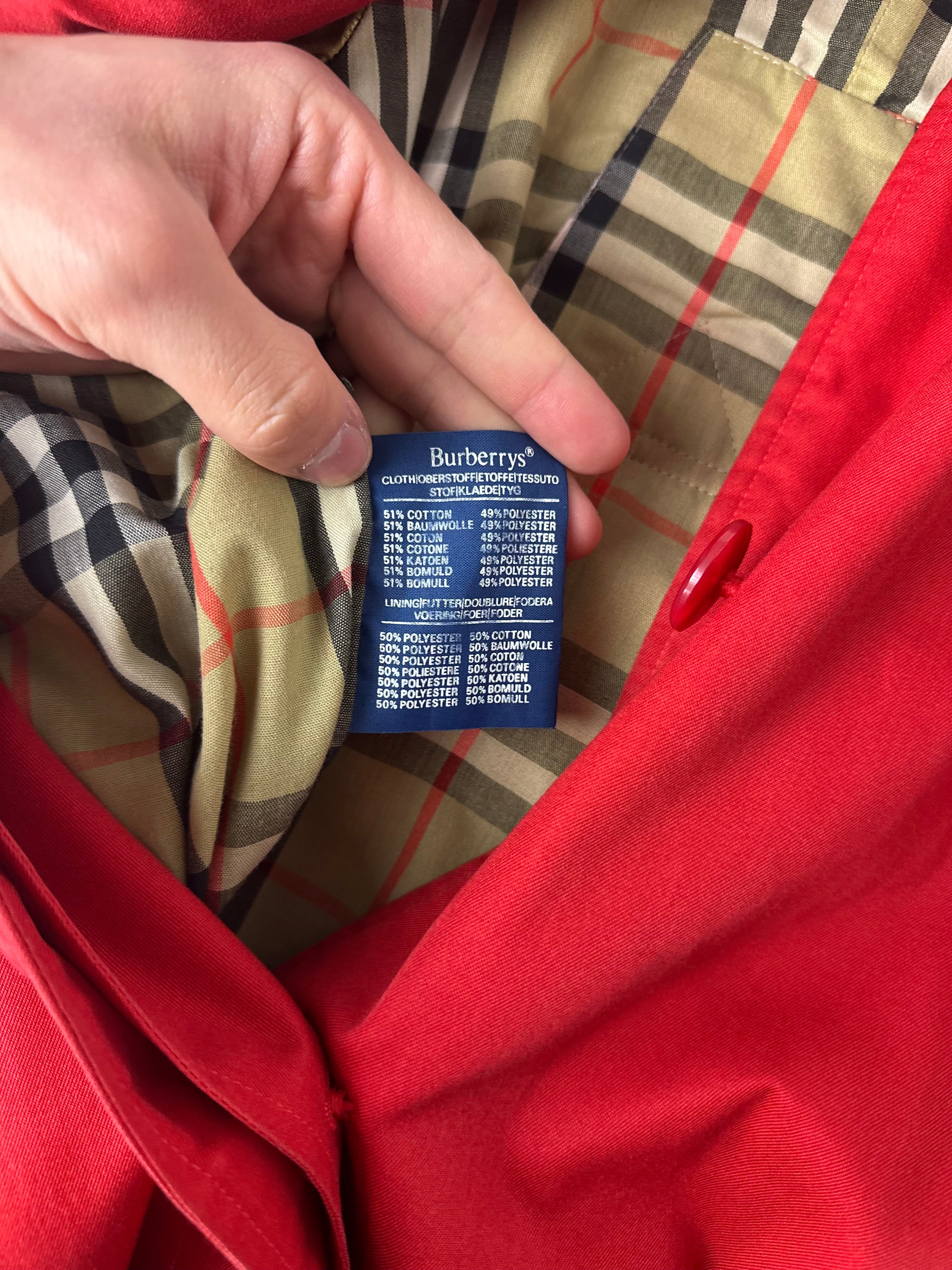 Burberrys Trenchcoat (10/S)