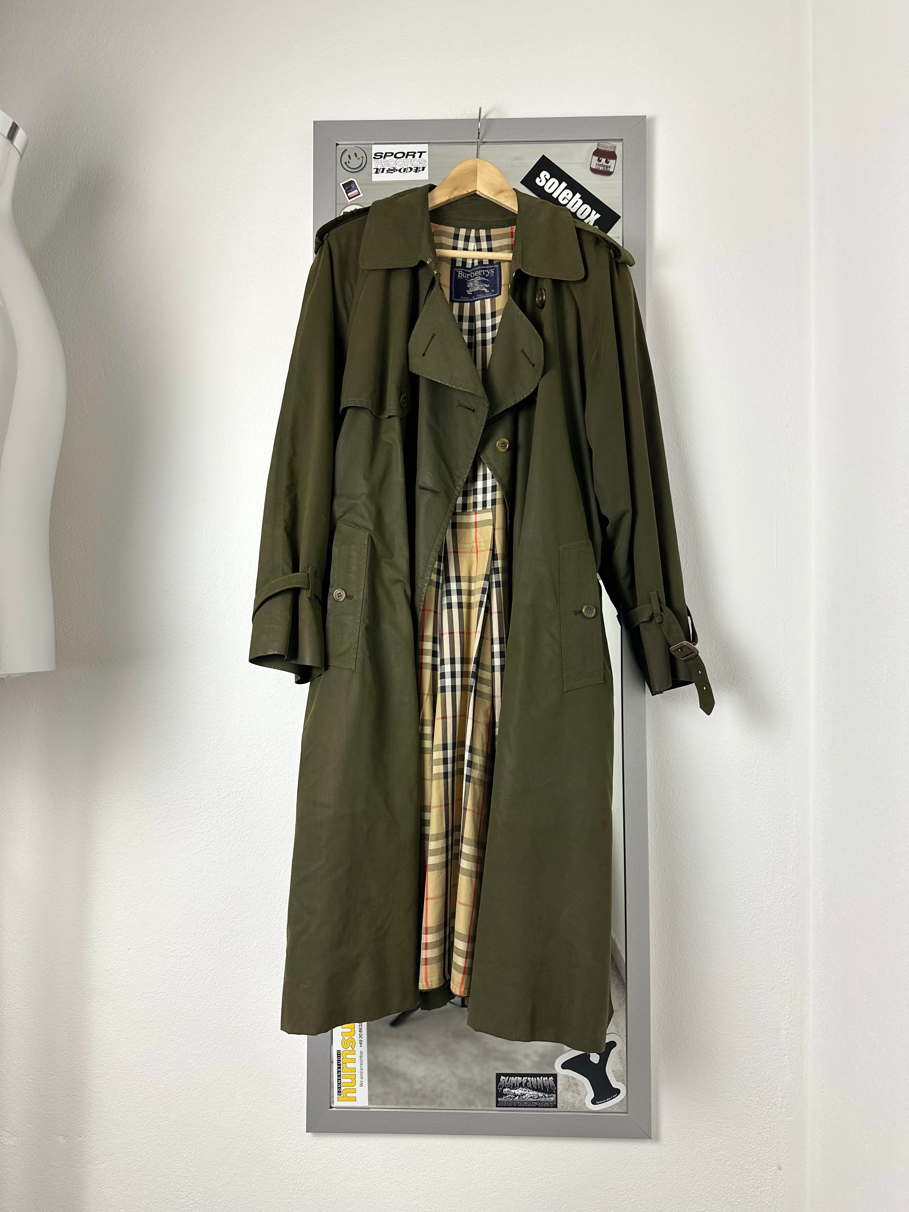 Burberrys Trenchcoat (50/L)