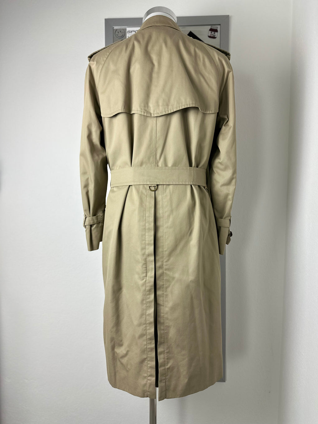 Burberrys Trenchcoat (48/M) including Inlet
