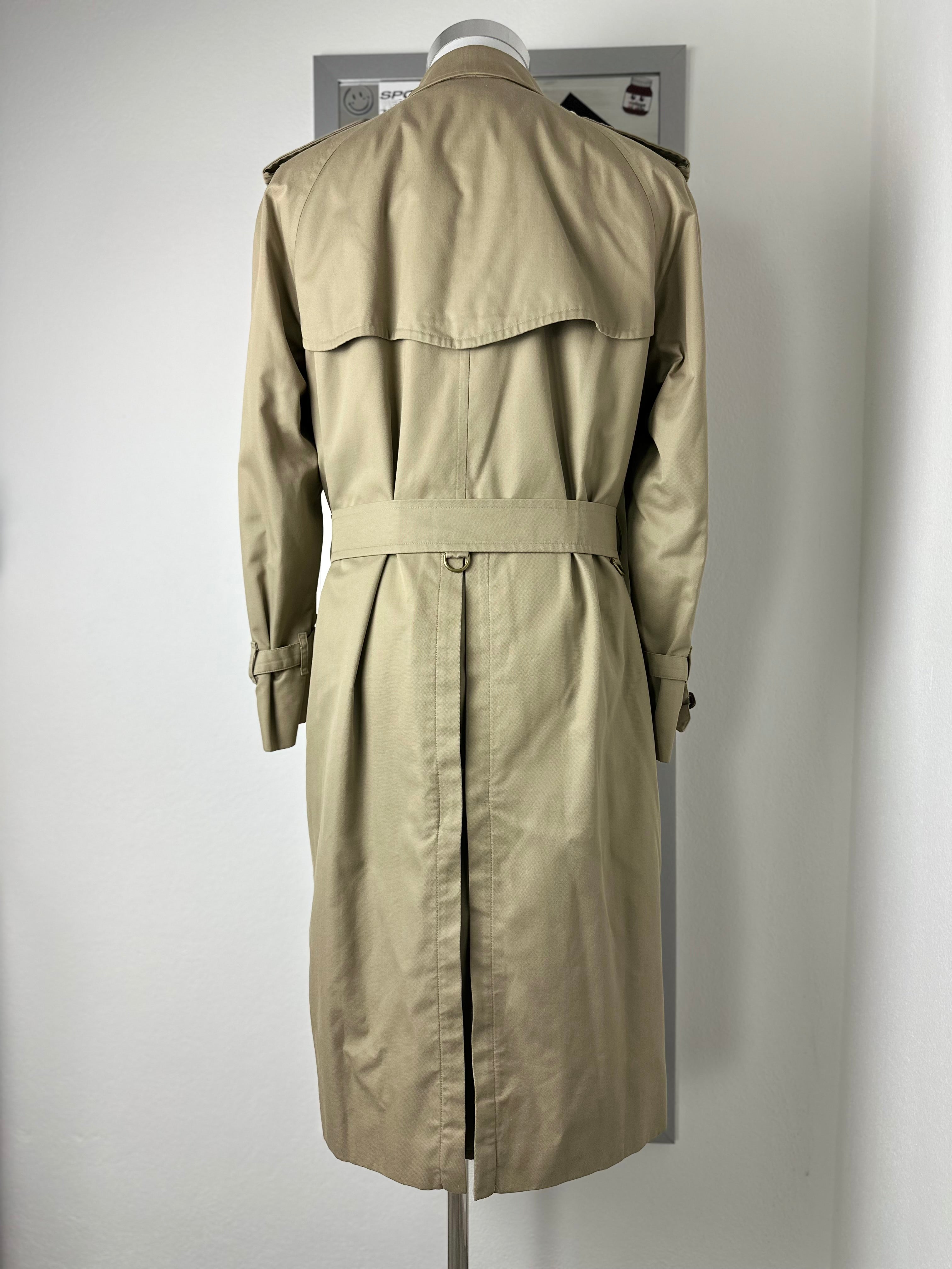 Burberrys Trenchcoat (48/M) including Inlet