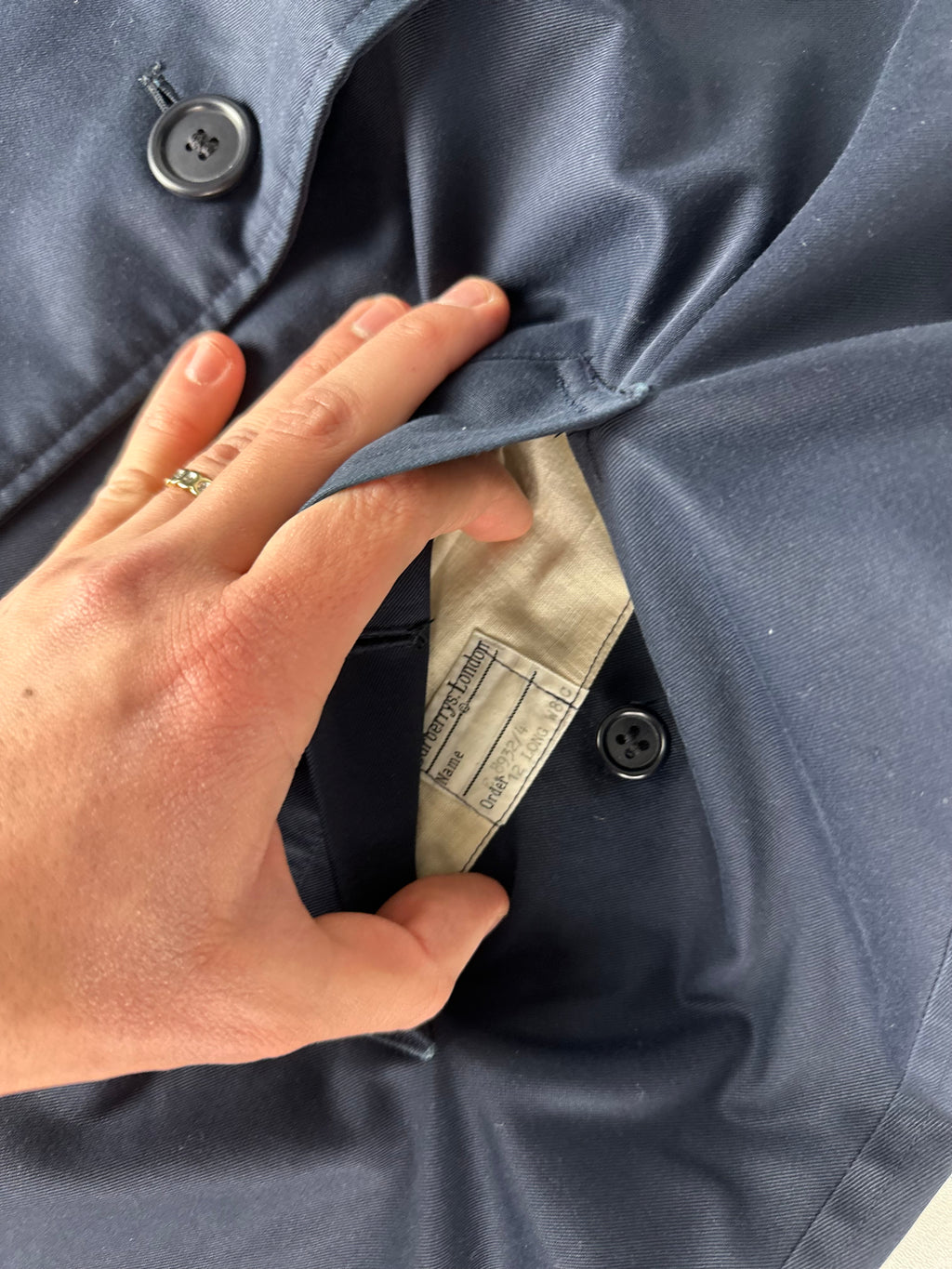 Burberrys Trenchcoat (12/M)