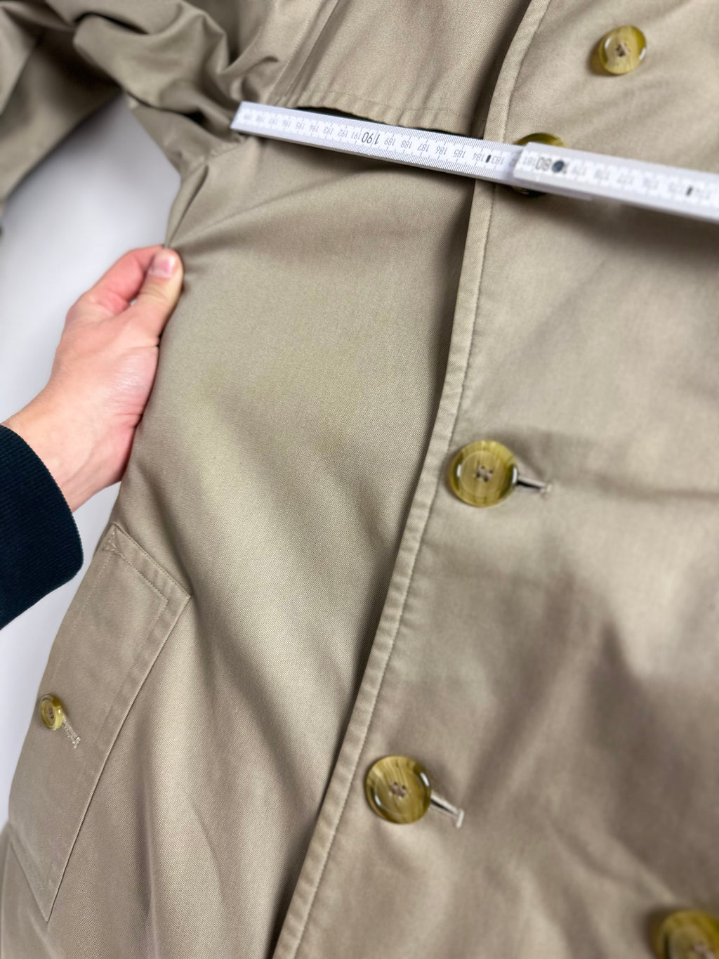 Burberrys Trenchcoat (52/L) including Inlet