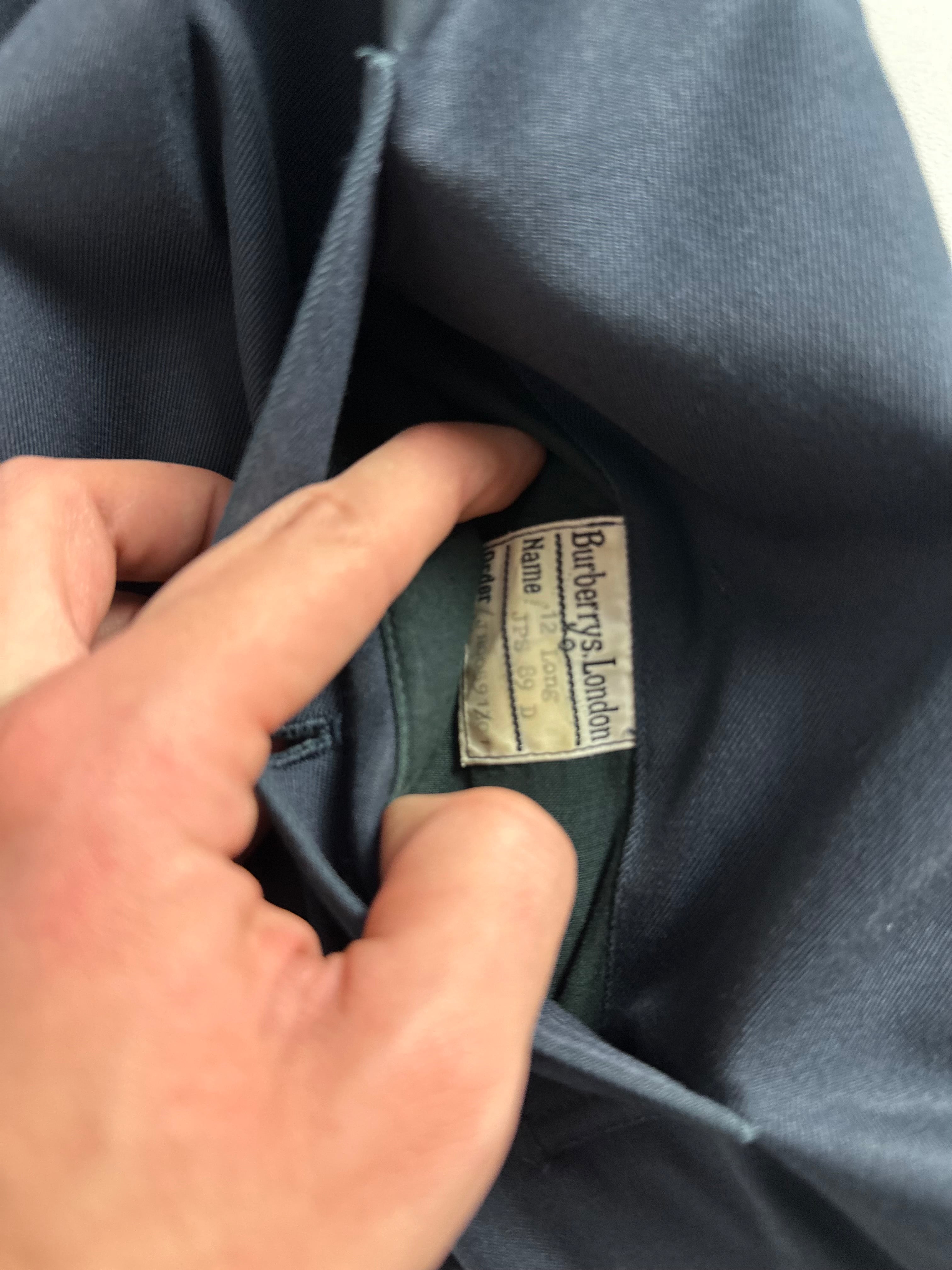 Burberrys Trenchcoat (12/M)