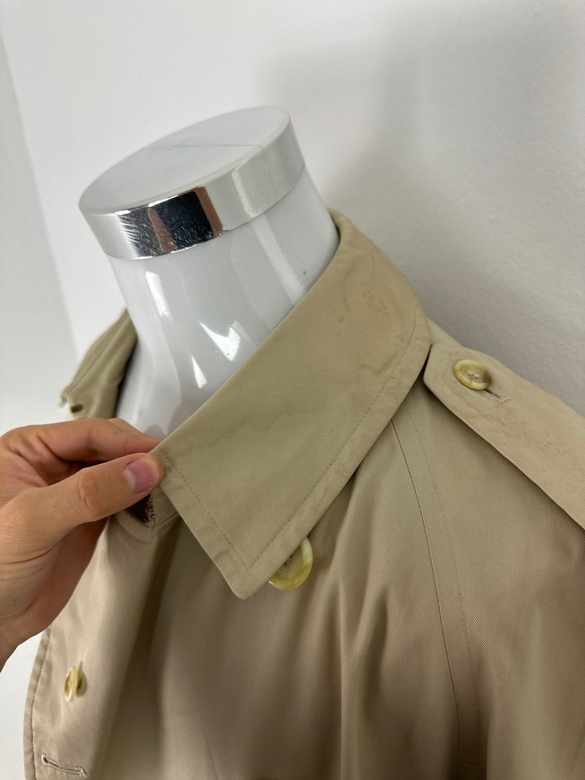 Vintage Burberry Trench Coat Creme Size 52 L