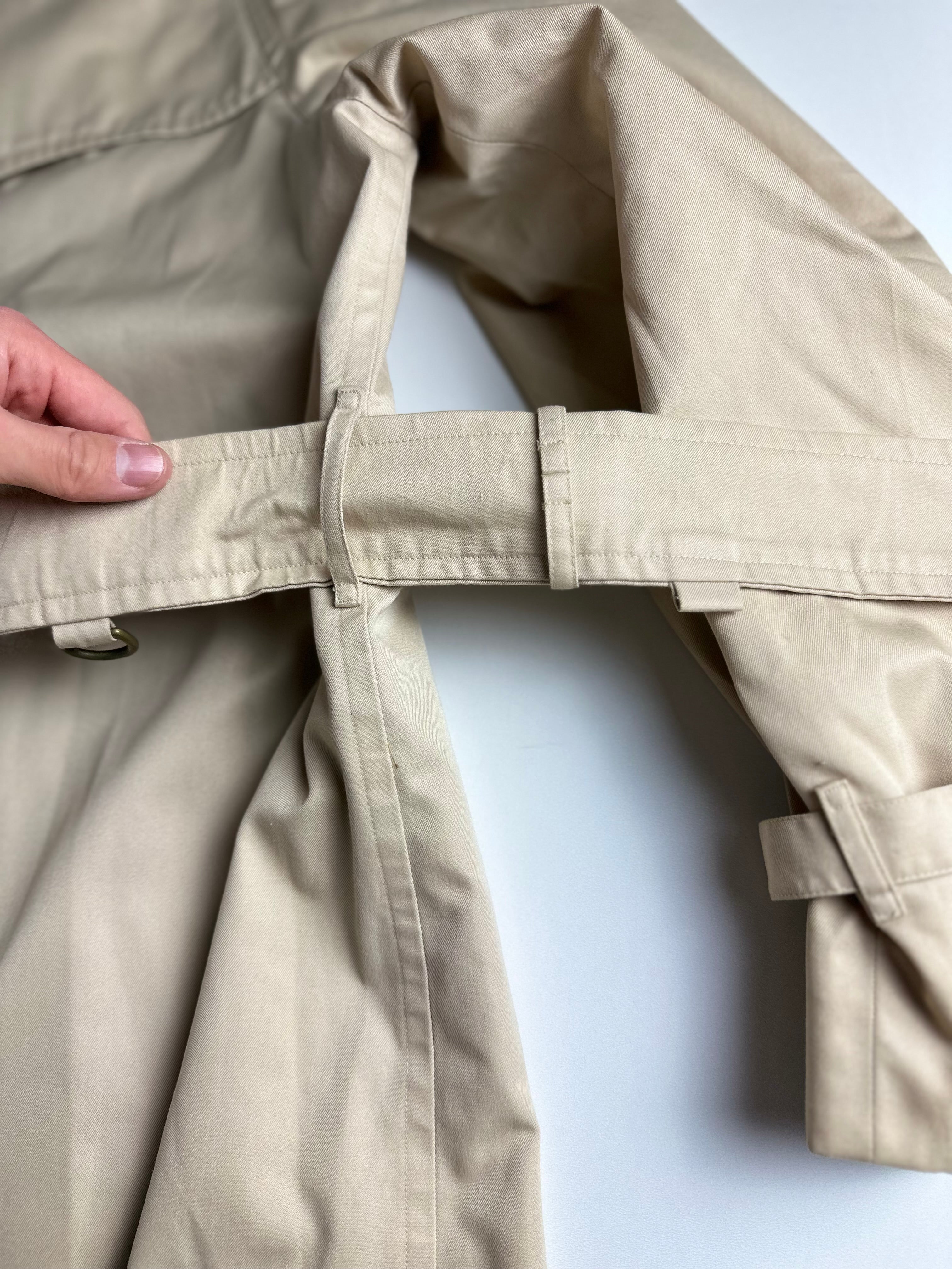 Burberrys Trenchcoat (50/L)