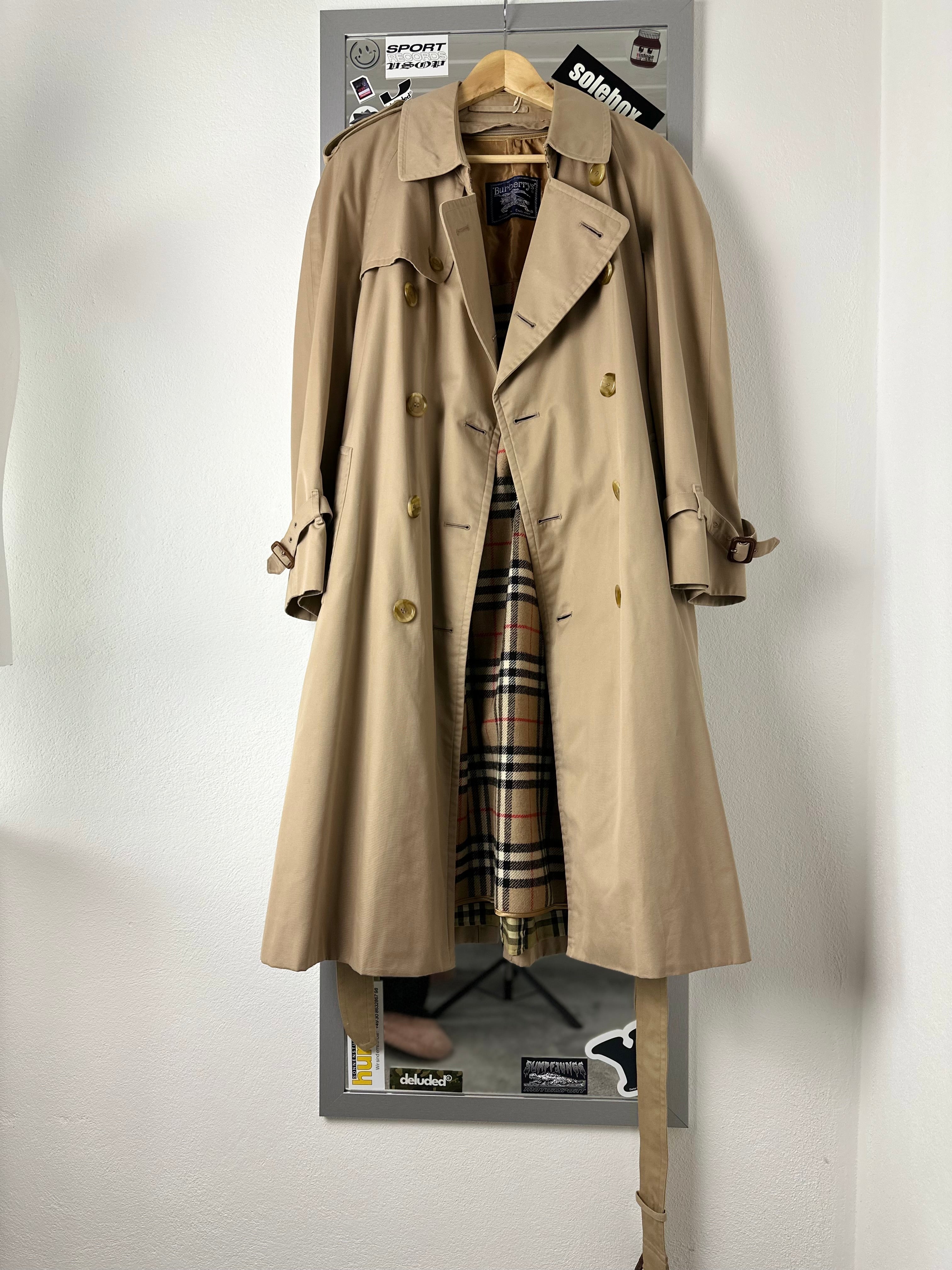 Burberrys Trenchcoat (46/S) including Inlet